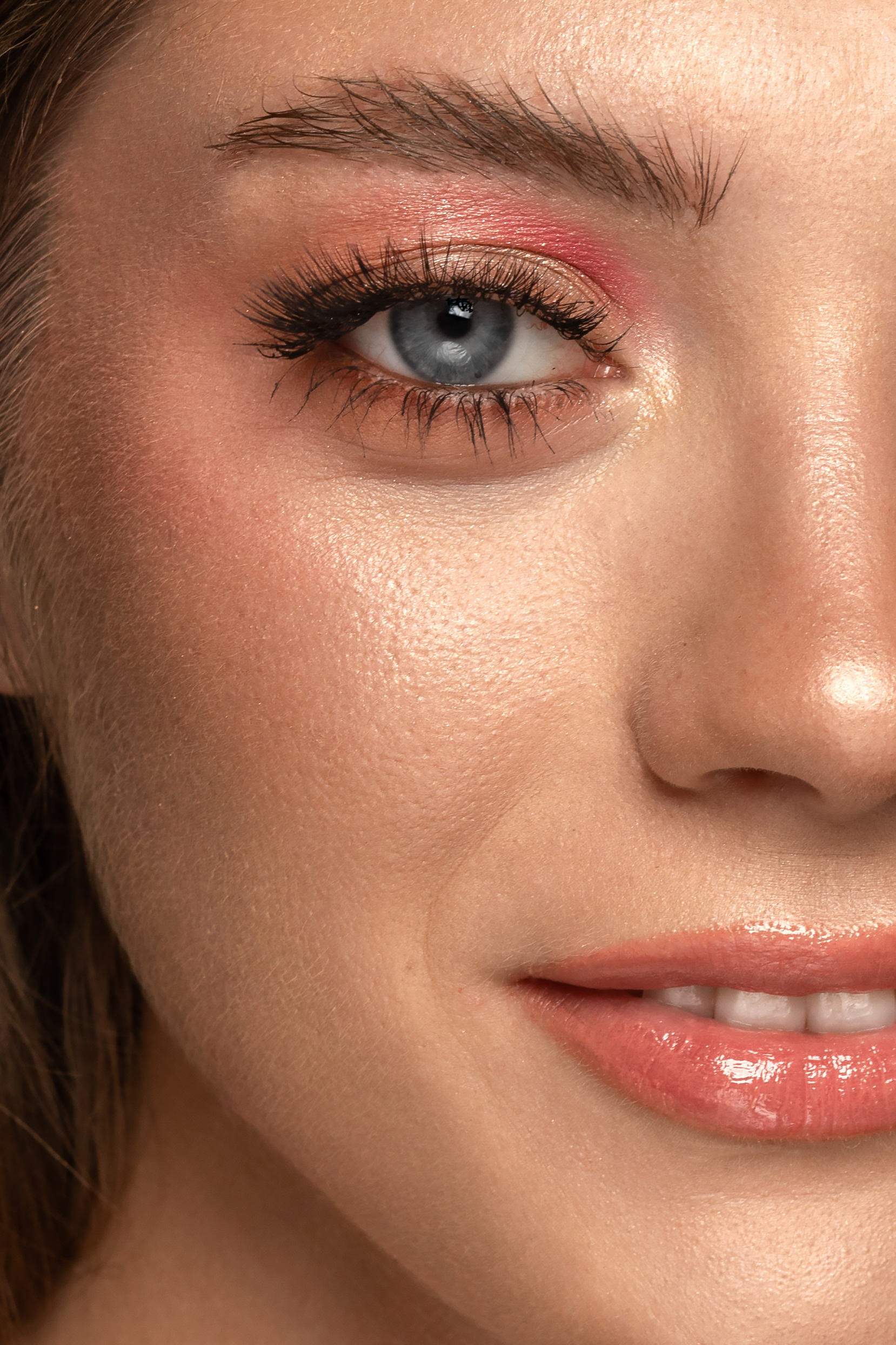 Model: Valeria V. , MUA: Aleksandra Sulinowska, Photo: Jagoda Urban