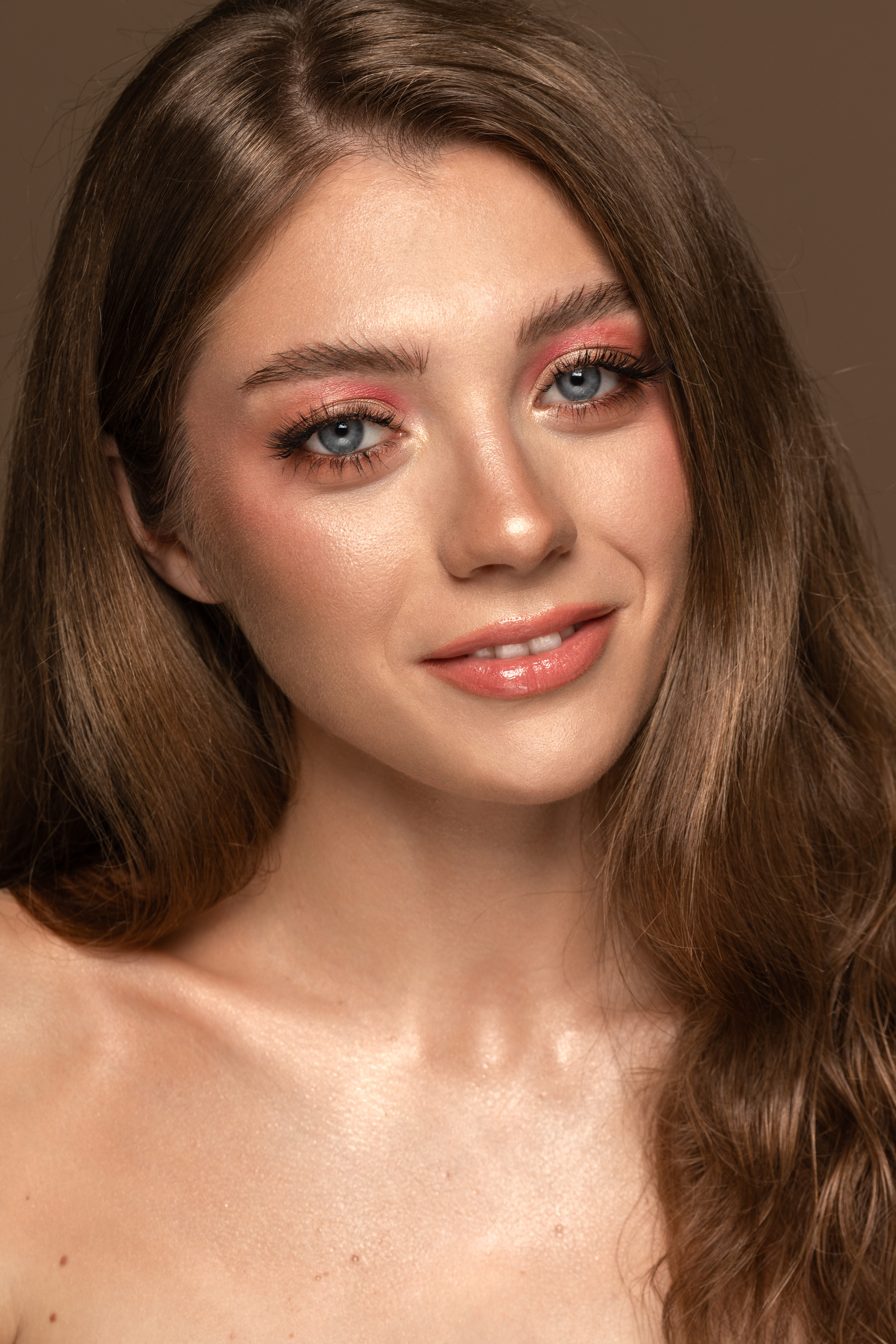 Model: Valeria V. , MUA: Aleksandra Sulinowska, Photo: Jagoda Urban