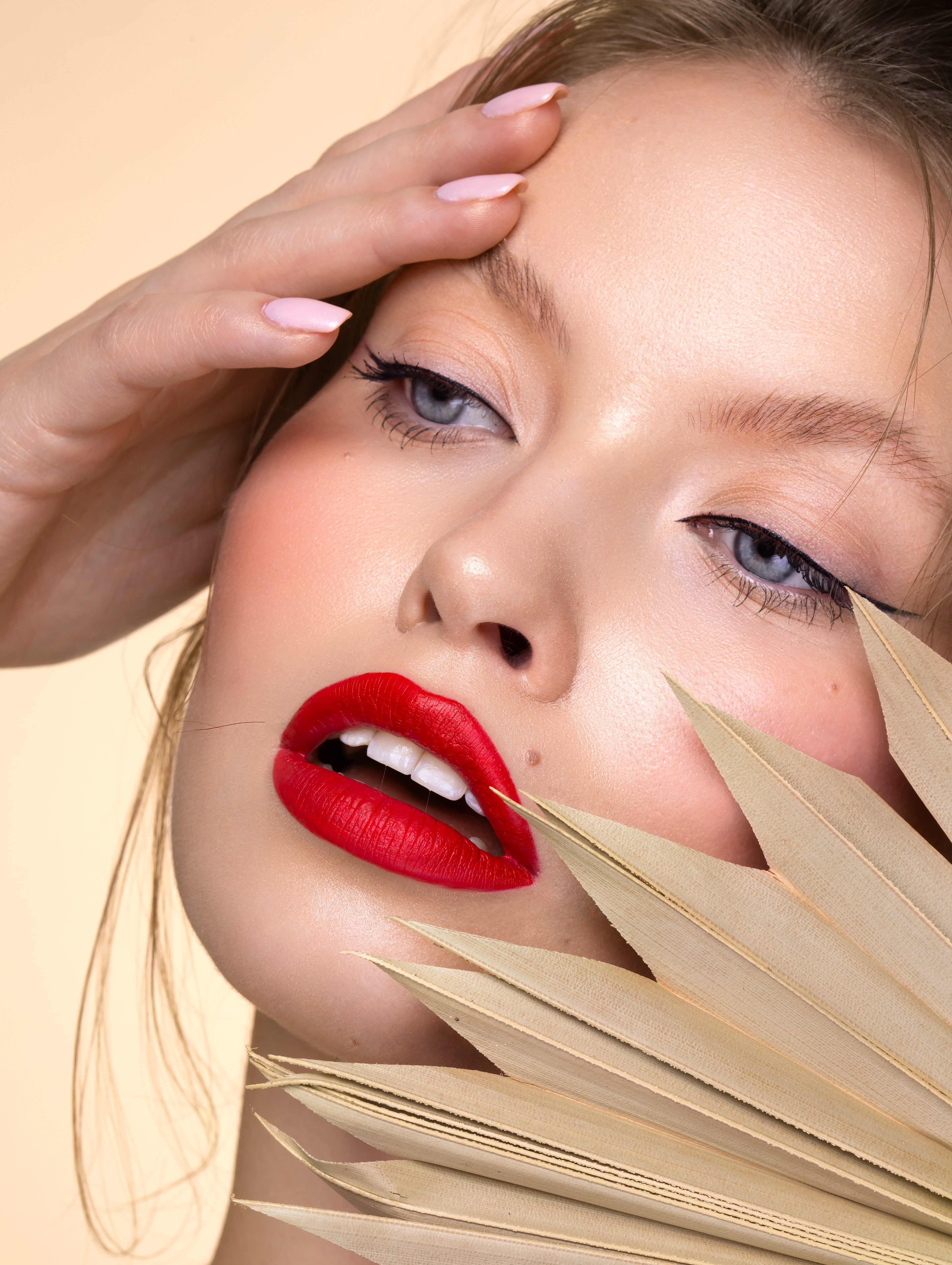 model: Kornela Woźna, MUA: Paulina Frątczak