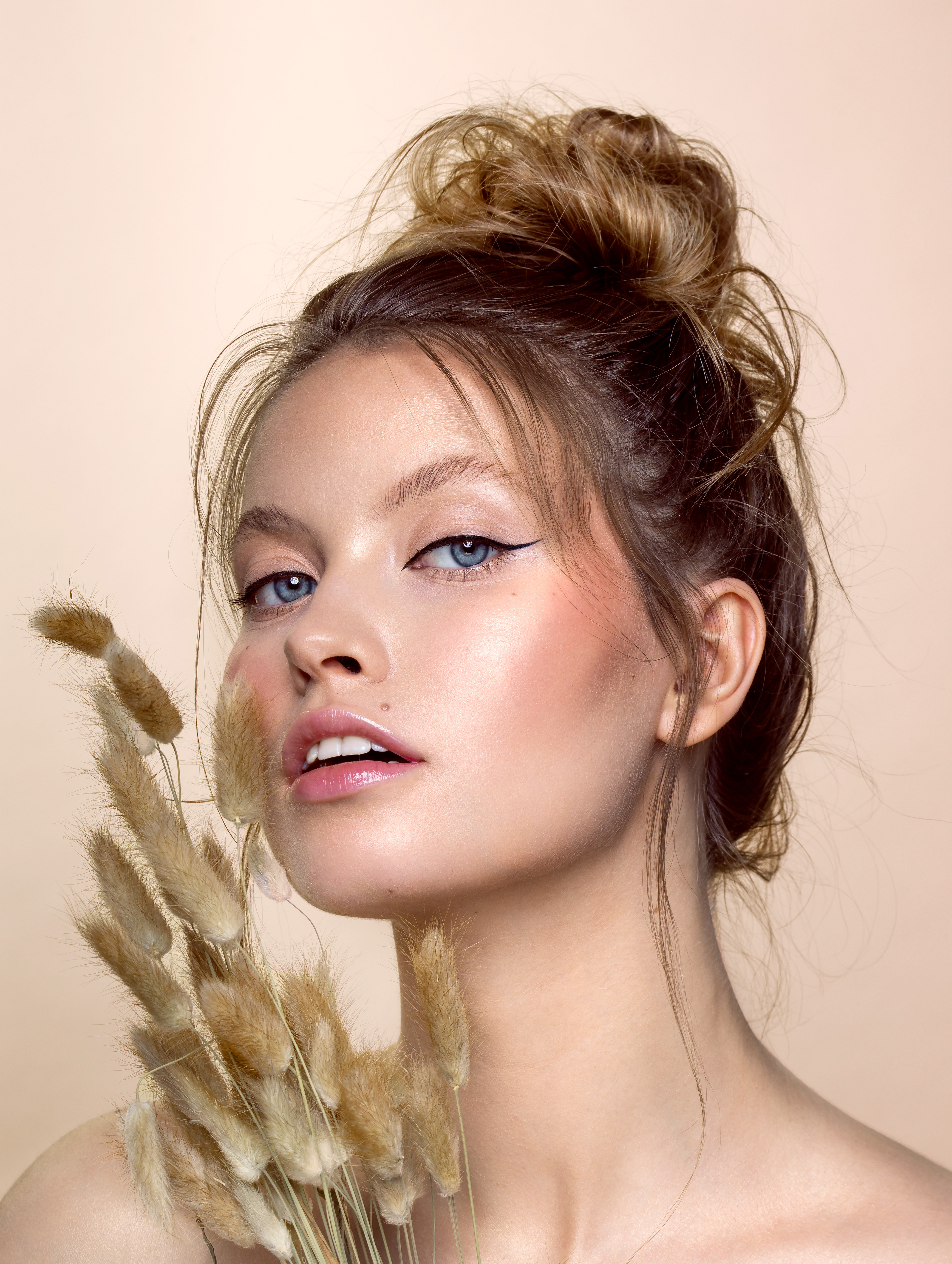 model: Kornela Woźna, MUA: Paulina Frątczak