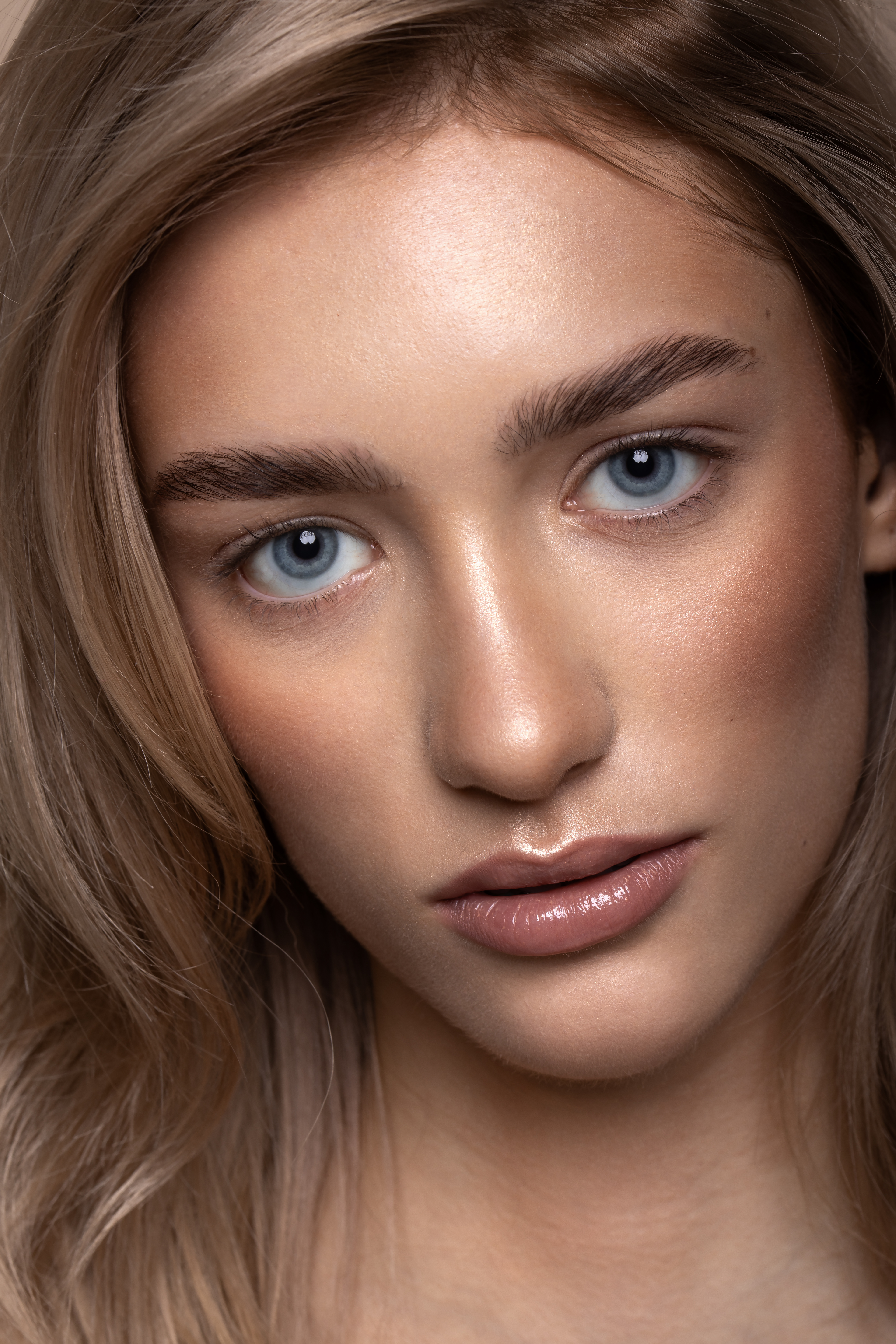 Model: Marynika Kletkiewicz (agency: GAGA Models), MUA: Aleksandra Sulinowska, Style: Magdalena Helak