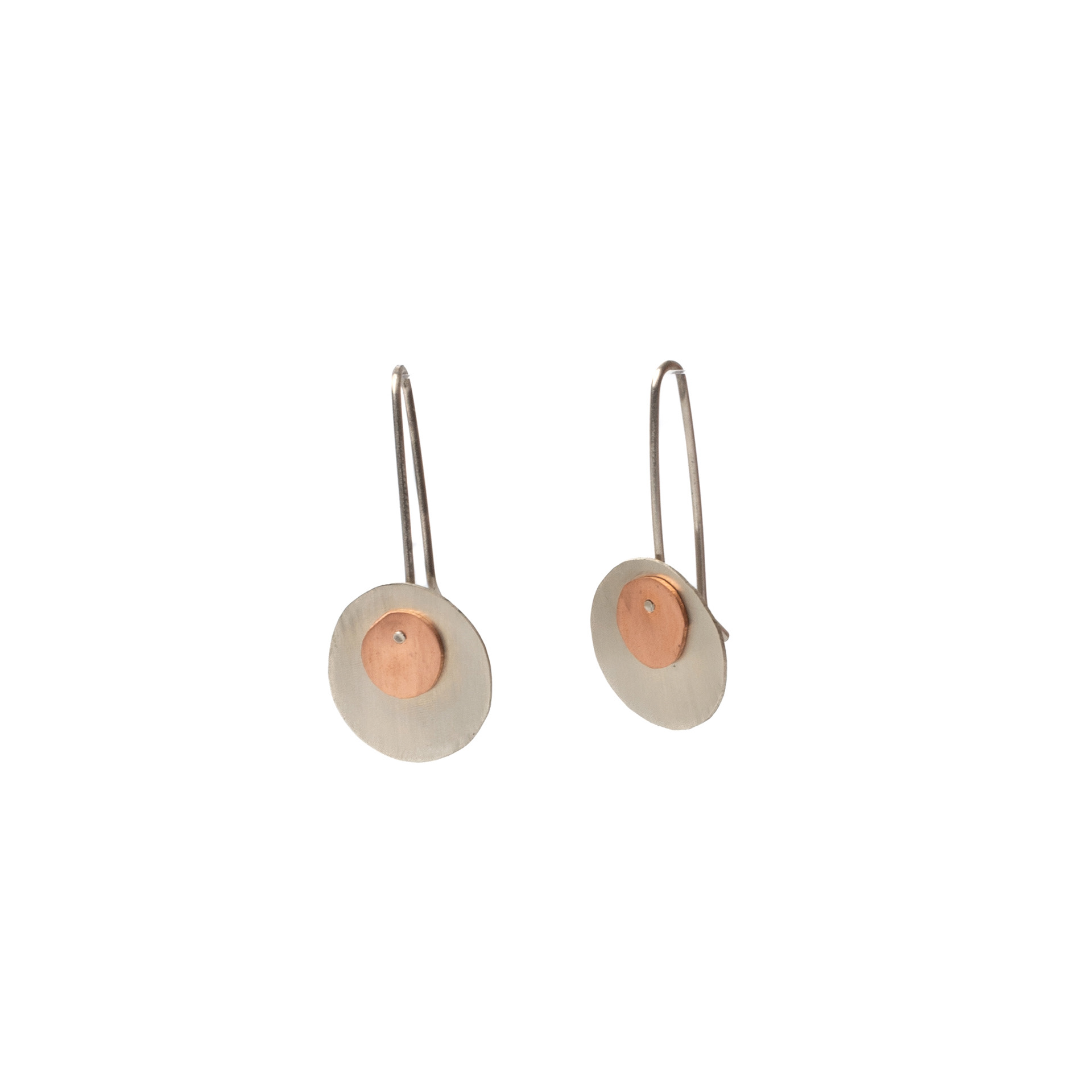 Aros Rústico. Alpaca y cobre. Pieza única. $17.000