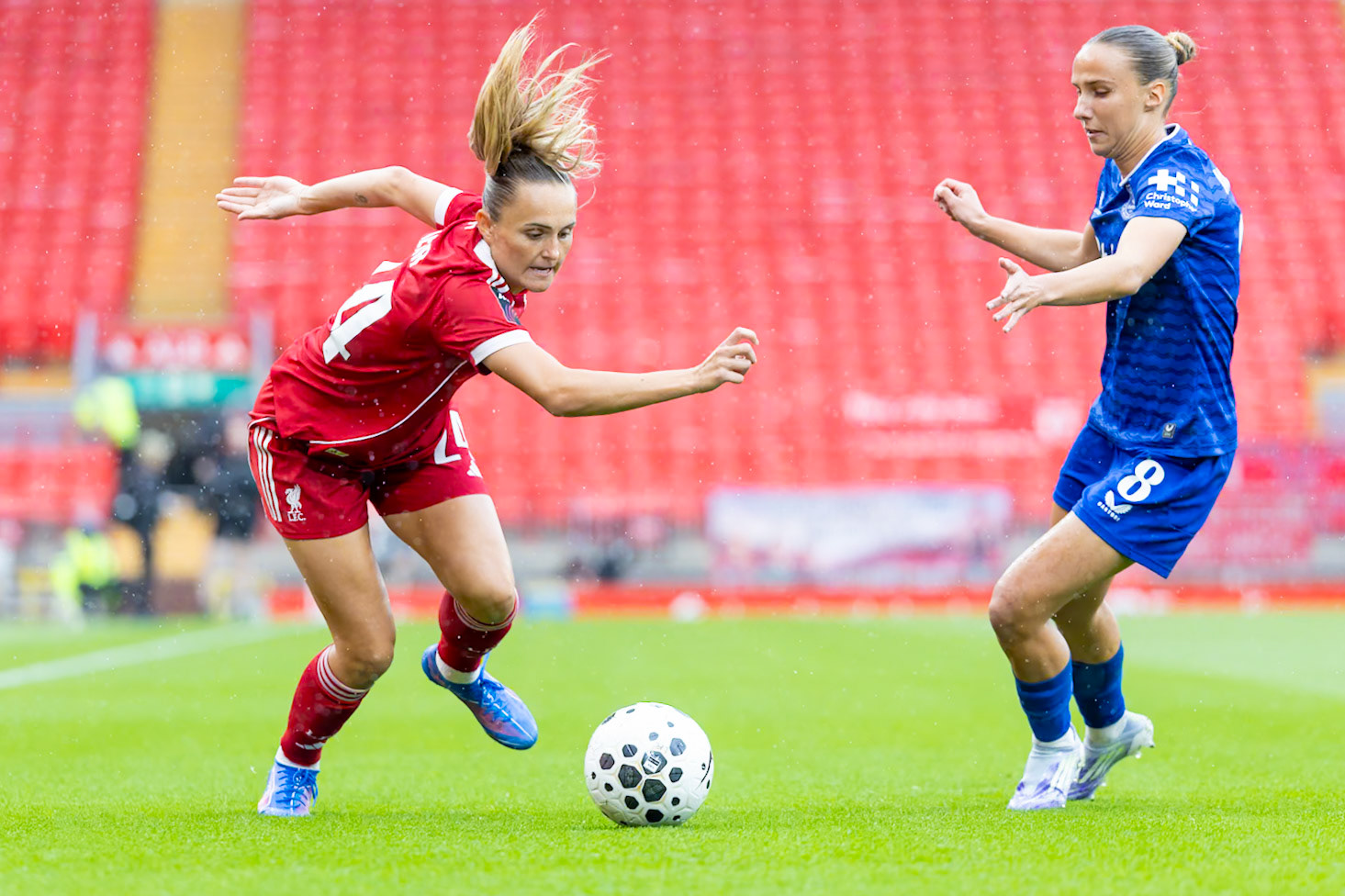 Liverpool Women vs Everton Women07/09/2025Canon Canon EOS R3 1681/3200 2.8 2000