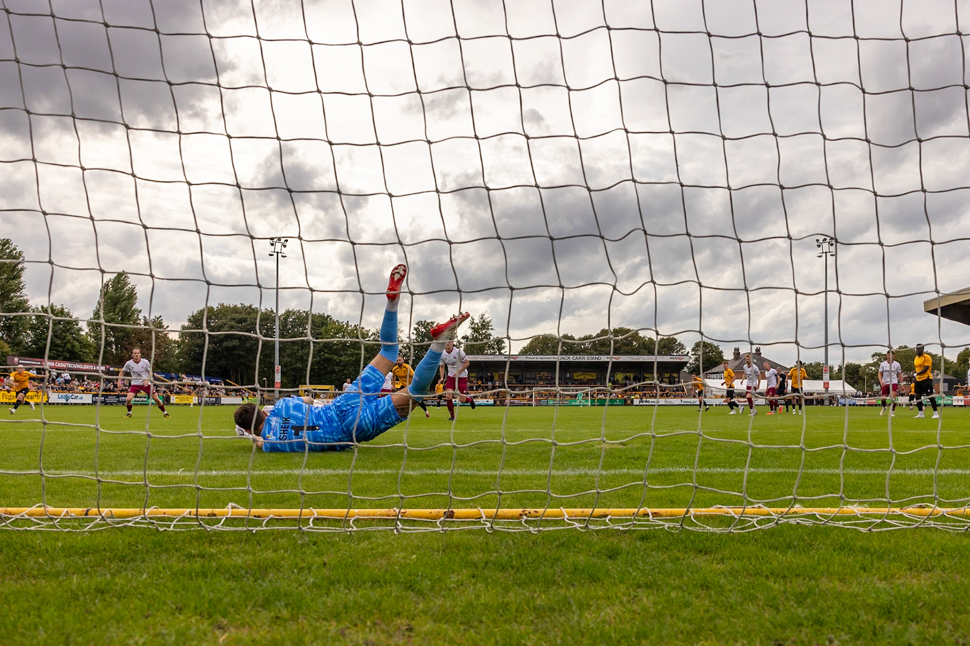 Southport, ENGLAND - during the Enterprise National League North match between Southport and South Shields at Southport.Canon Canon EOS R5 800 1/5000 5.6 (Pic by John Middleton)