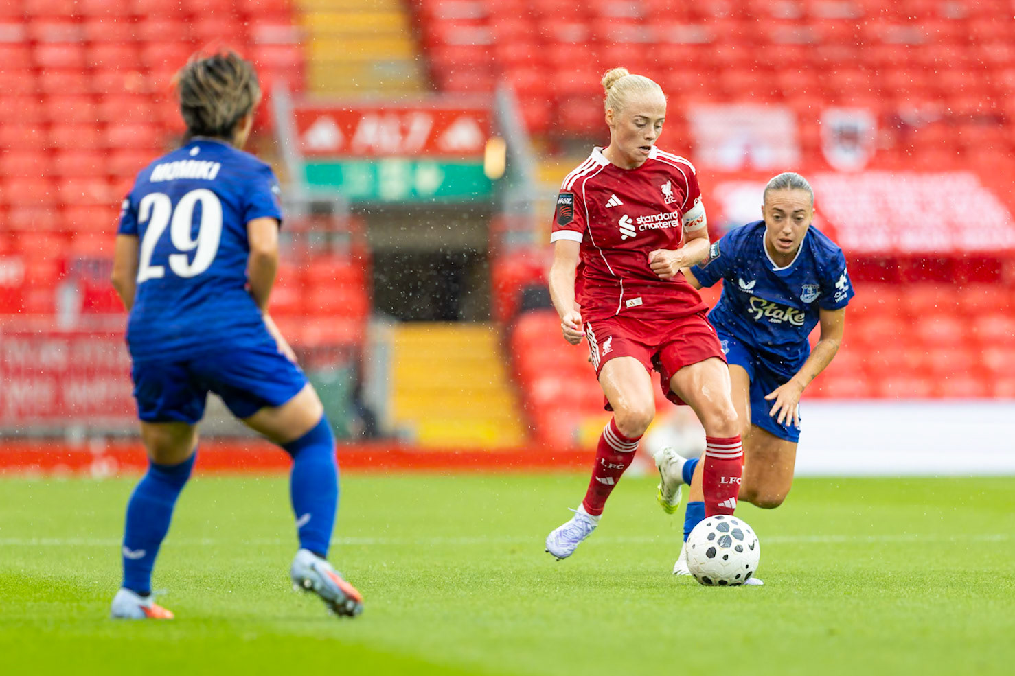 Liverpool Women vs Everton Women07/09/2025Canon Canon EOS R6m2 3001/2000 2.8 1000