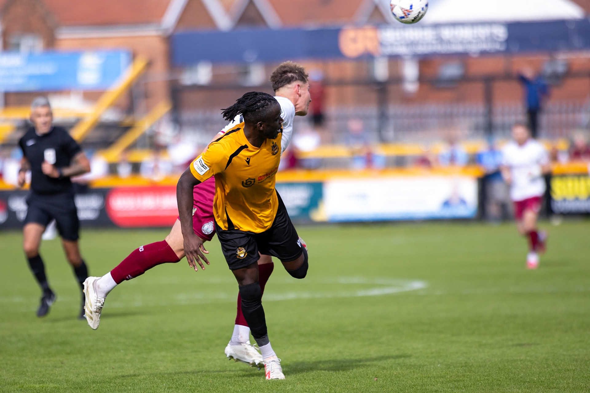 Southport, ENGLAND - during the Enterprise National League North match between Southport and South Shields at Southport.Canon Canon EOS R6m2 640 1/8000 2.8 (Pic by John Middleton)