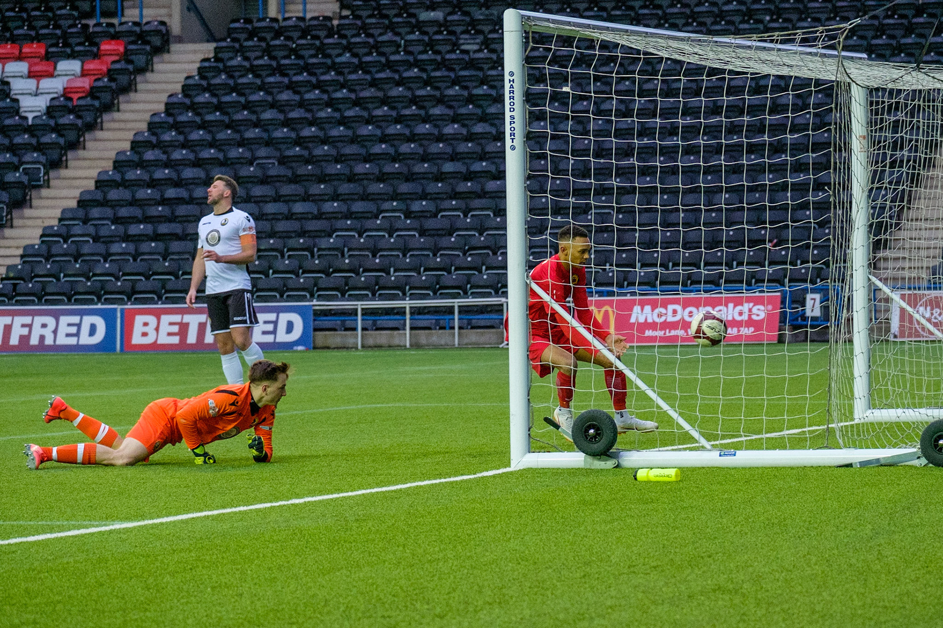 Widnes vs Prescot Cables 

match action from Halton Stadium during the 2019/20 BetVictor Northern Premier season 29/02/2020 between Widnes FC and Prescot Cables FC

Photograph by John Middleton