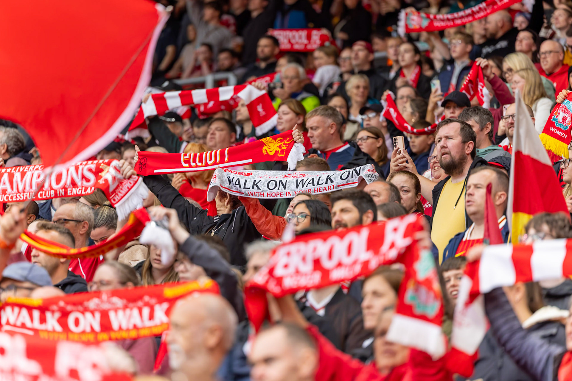 Liverpool Women vs Everton Women07/09/2025Canon Canon EOS R3 2001/2500 2.8 1600