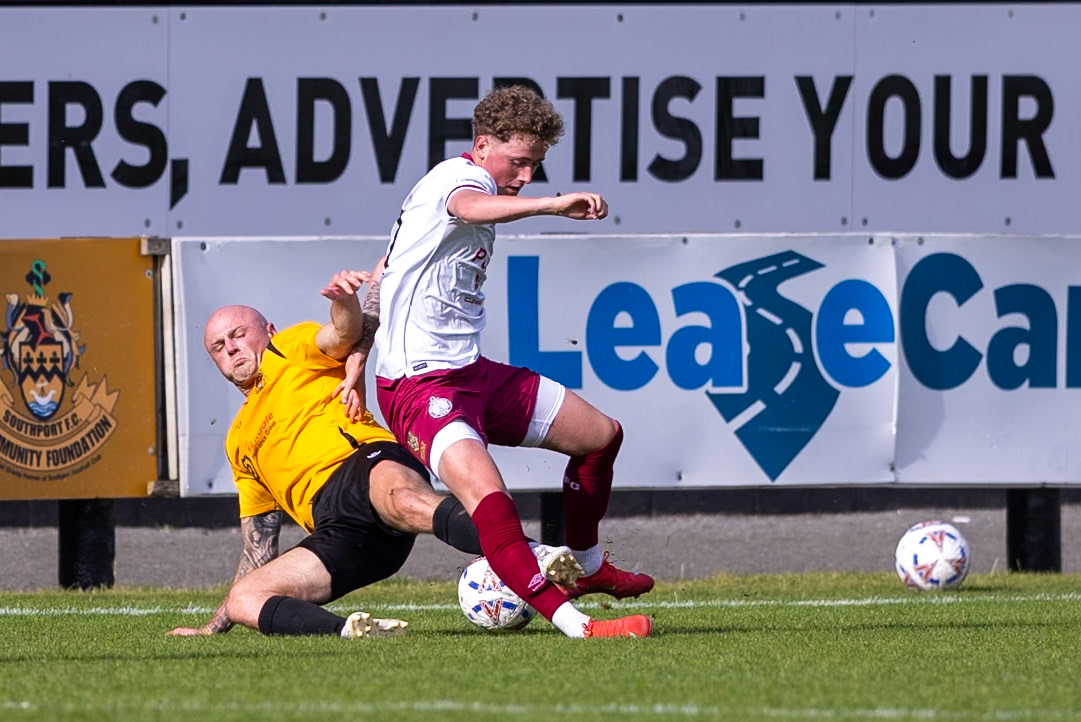 Southport, ENGLAND - during the Enterprise National League North match between Southport and South Shields at Southport.Canon Canon EOS R6m2 200 1/2500 2.8 (Pic by John Middleton)