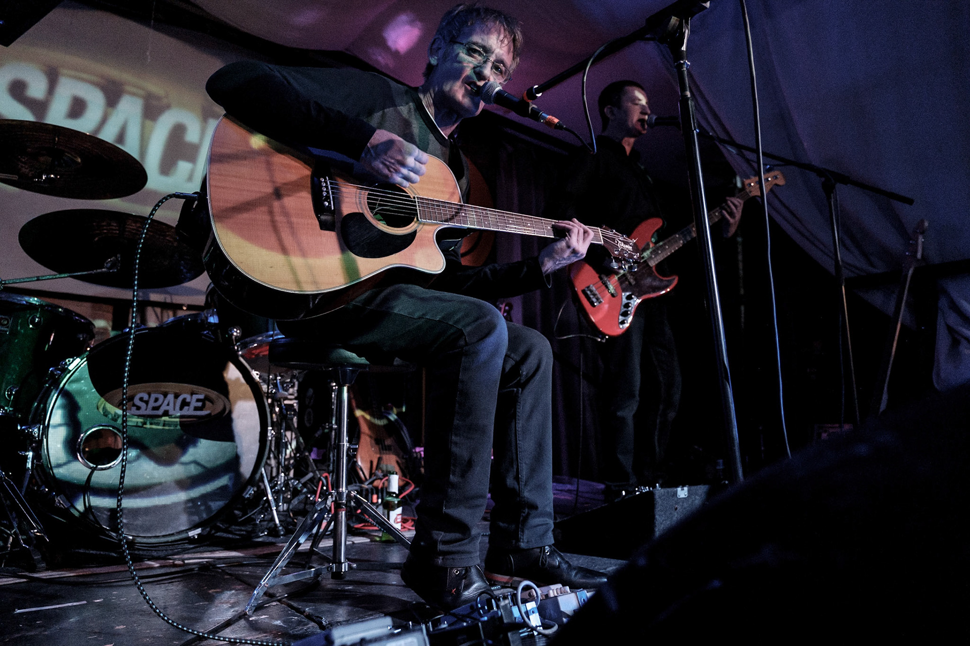 Peter ‘Digsy’ Deary and Chris Mullin supporting the Space 2019 Anthology Tour at Phase One on 10/05/2019. Photo by John Middleton