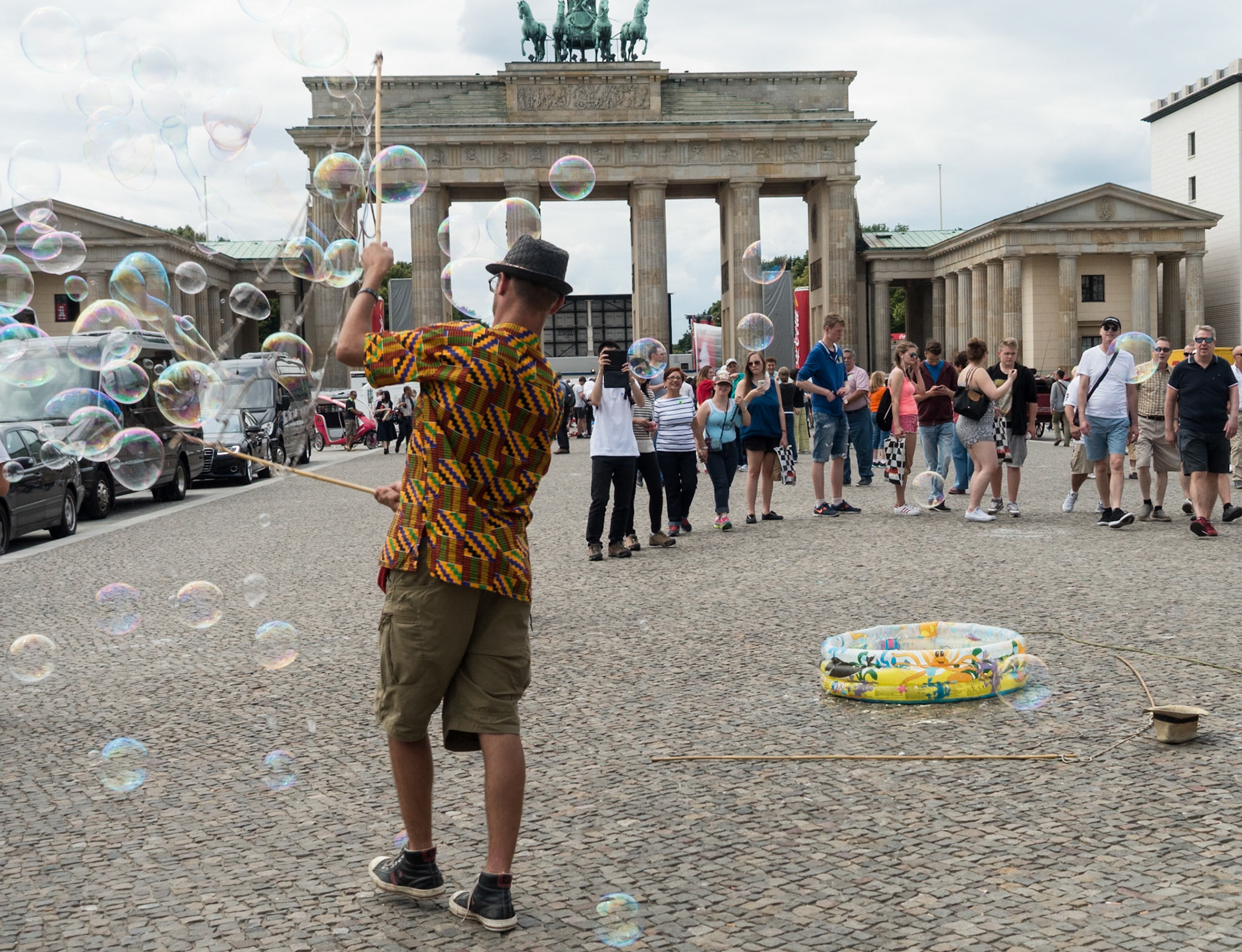 Bubbles at the Brandenburg Gate, Berlin, 2016