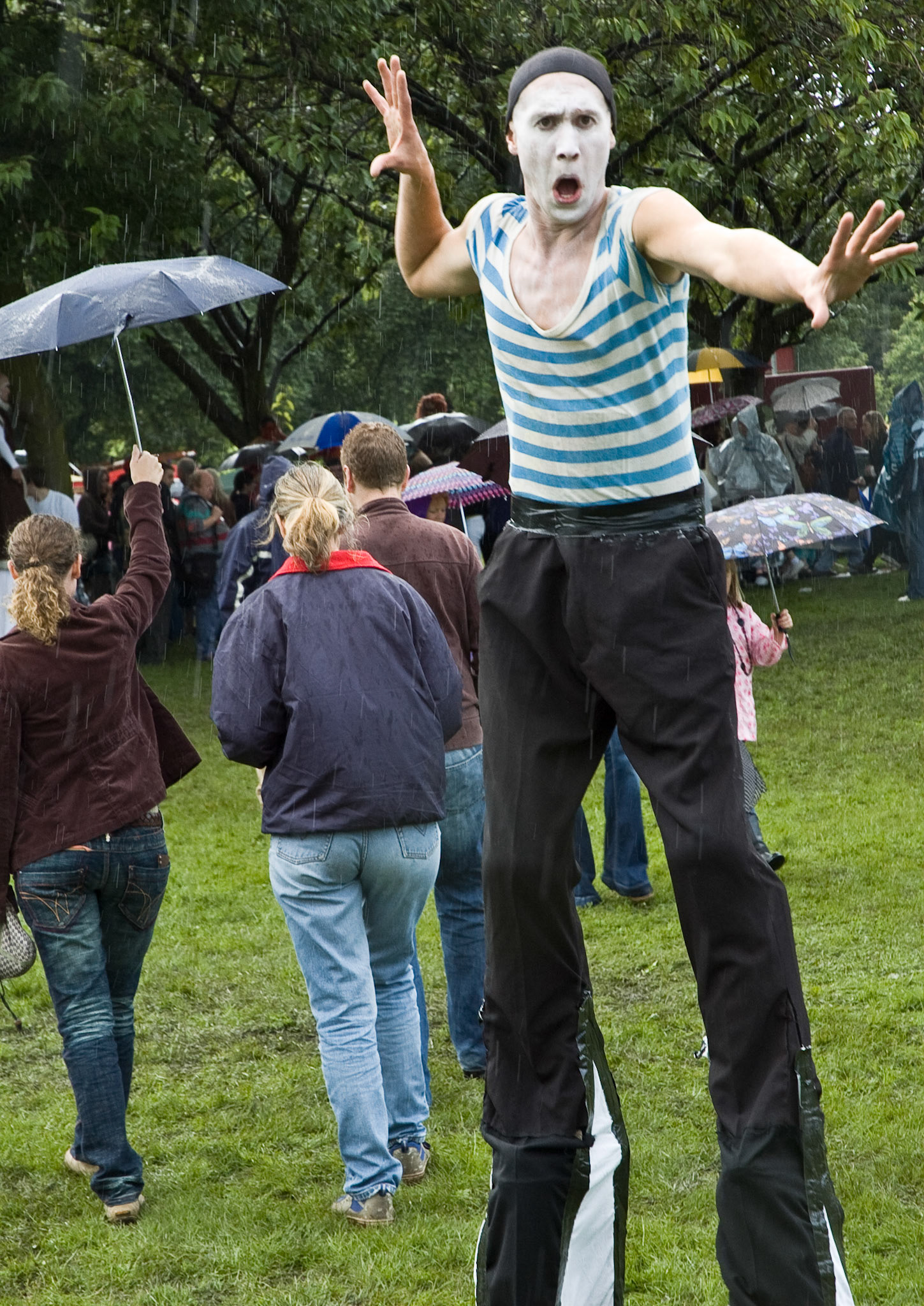 Fringe Sunday, Edinburgh, 2008