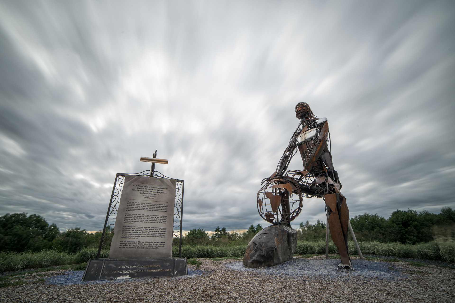 Le géant sur la montagne