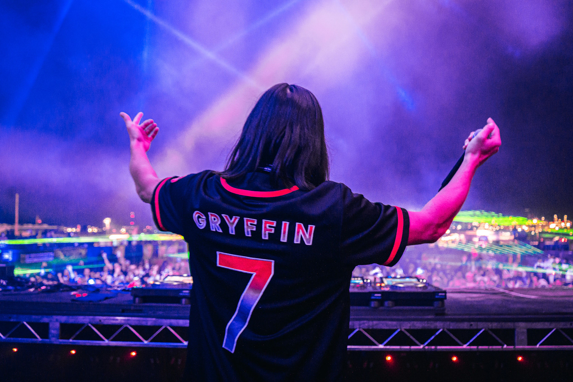 GRYFFIN - Spooky Moon Festival