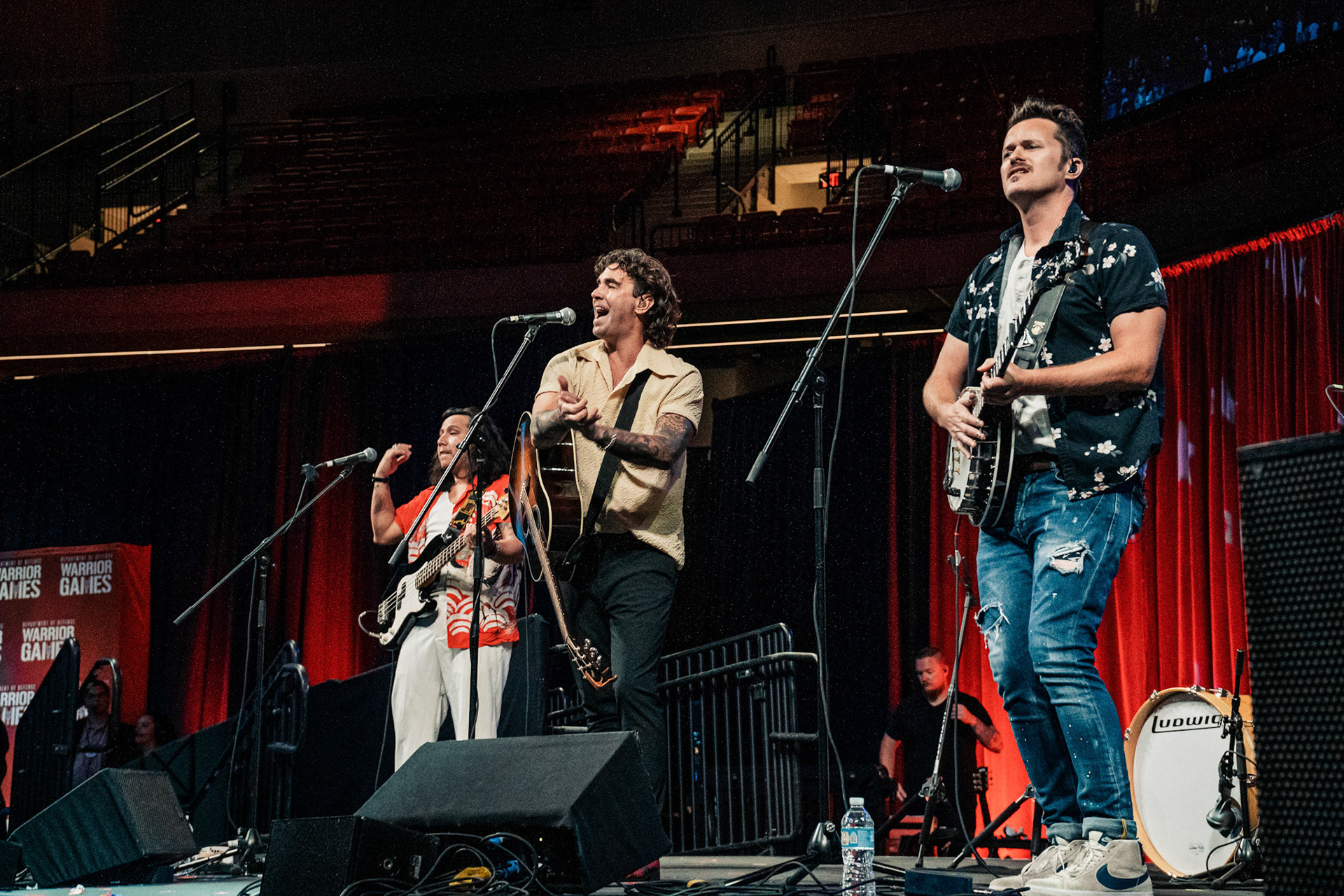 AMERICAN AUTHORS - ESPN World of Sports