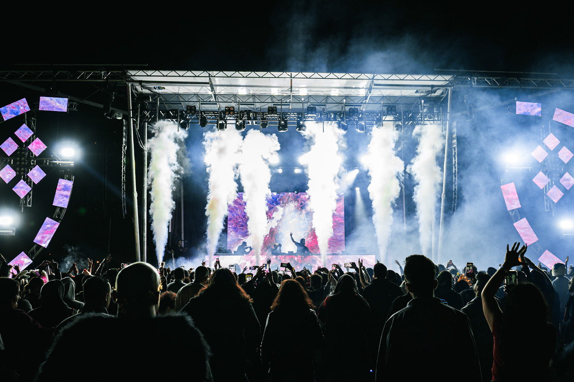 GRYFFIN - Spooky Moon Festival