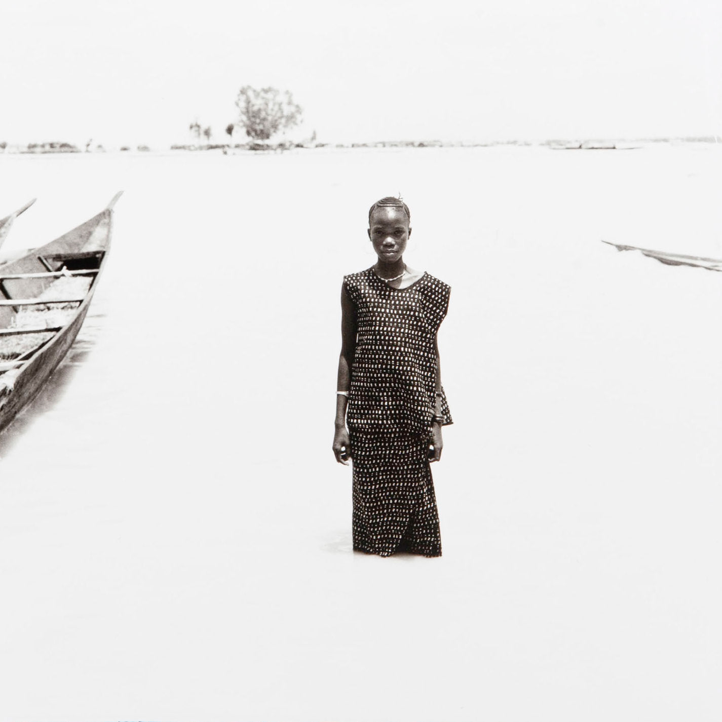 NOIR N° 05 juillet 2006 Niger Mopti  Format L 0.45 m x  H 0.45 m cadre métal 0,70 m x 0,70 m 