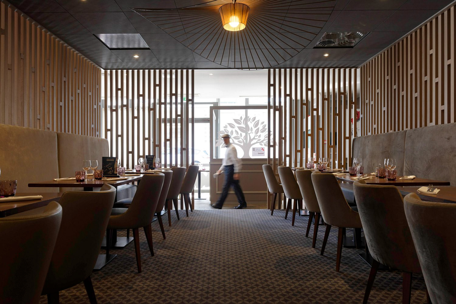 La Taverne Restaurant Rennes - Atelier Loyer Rennes- © Photographie JF MOLLIERE