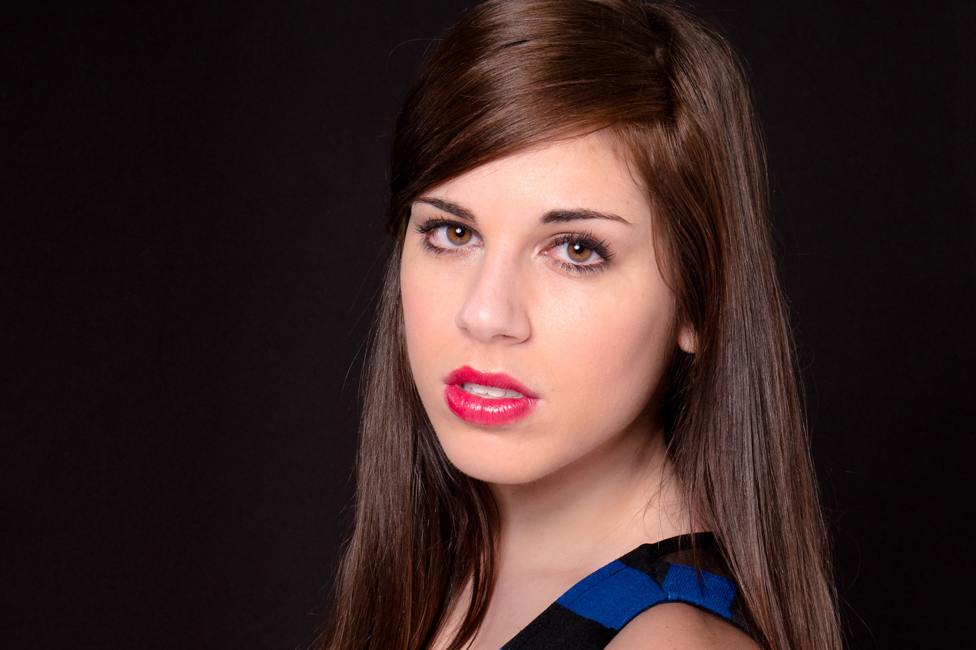 Alpharetta Photography, LLC specializes in headshot portraiture for actors and models, corporate headshots for LinkedIn, and online dating profiles.