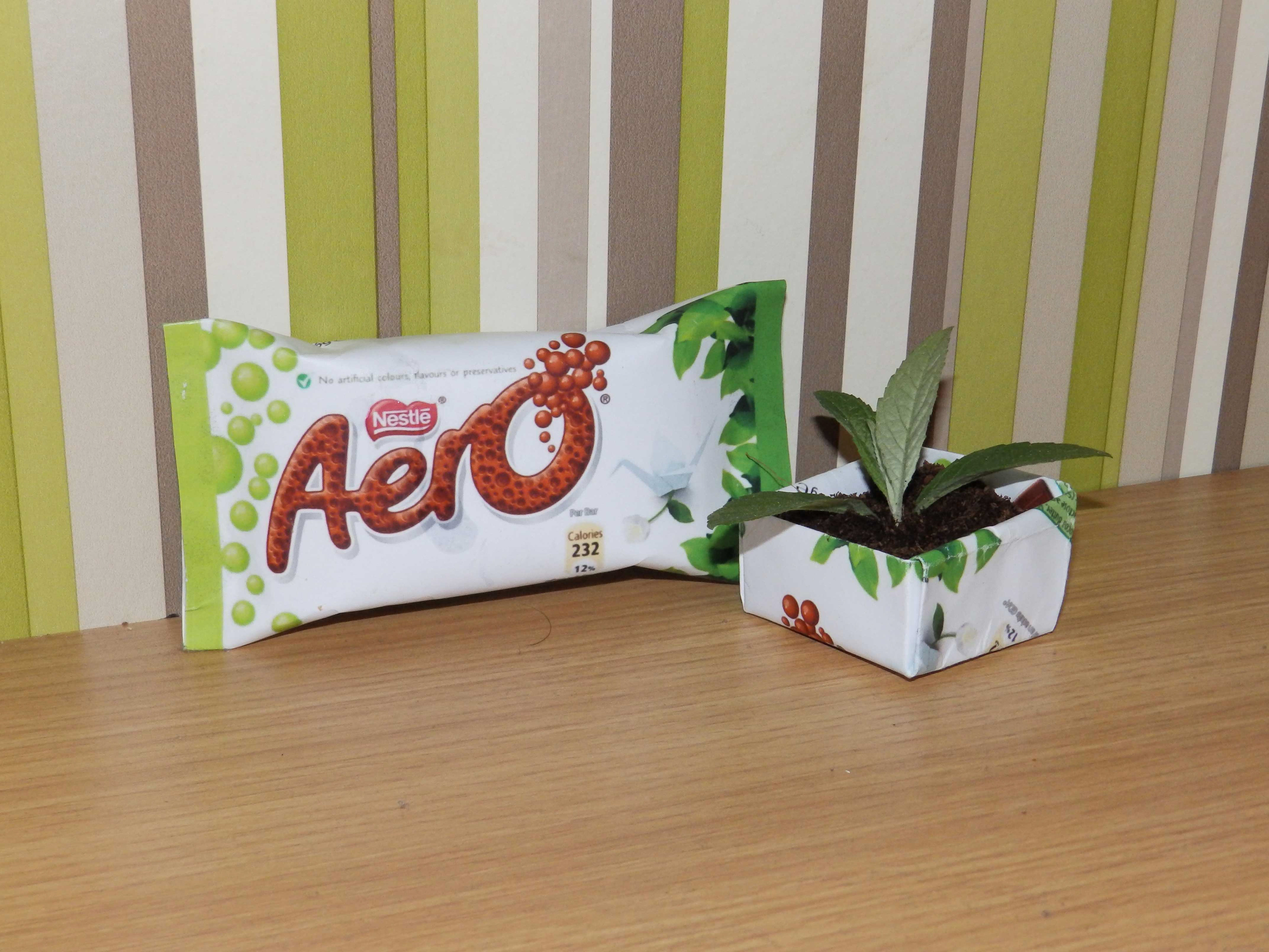 Not an Official Areo or Nestle Product, this design was undertaken as part of a university live project in partnership with the brand. Areo Logo and brand are copyright of Nestle and its subsidiaries.