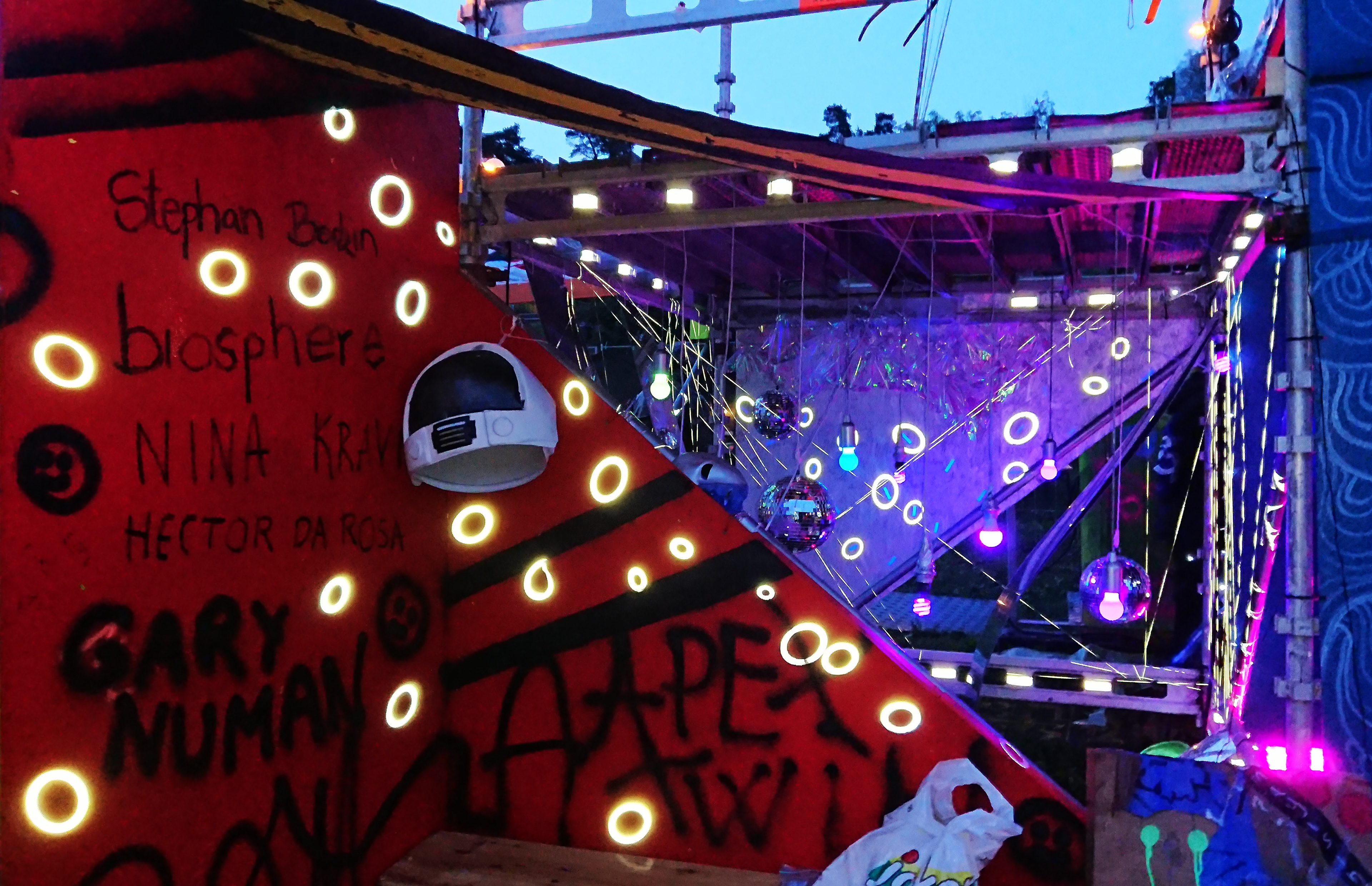 From the Retro Remix artistic cooperation at Sommerøya electronic music festival, Oslo, Norway, August 2019.  © Rudy Wolff.