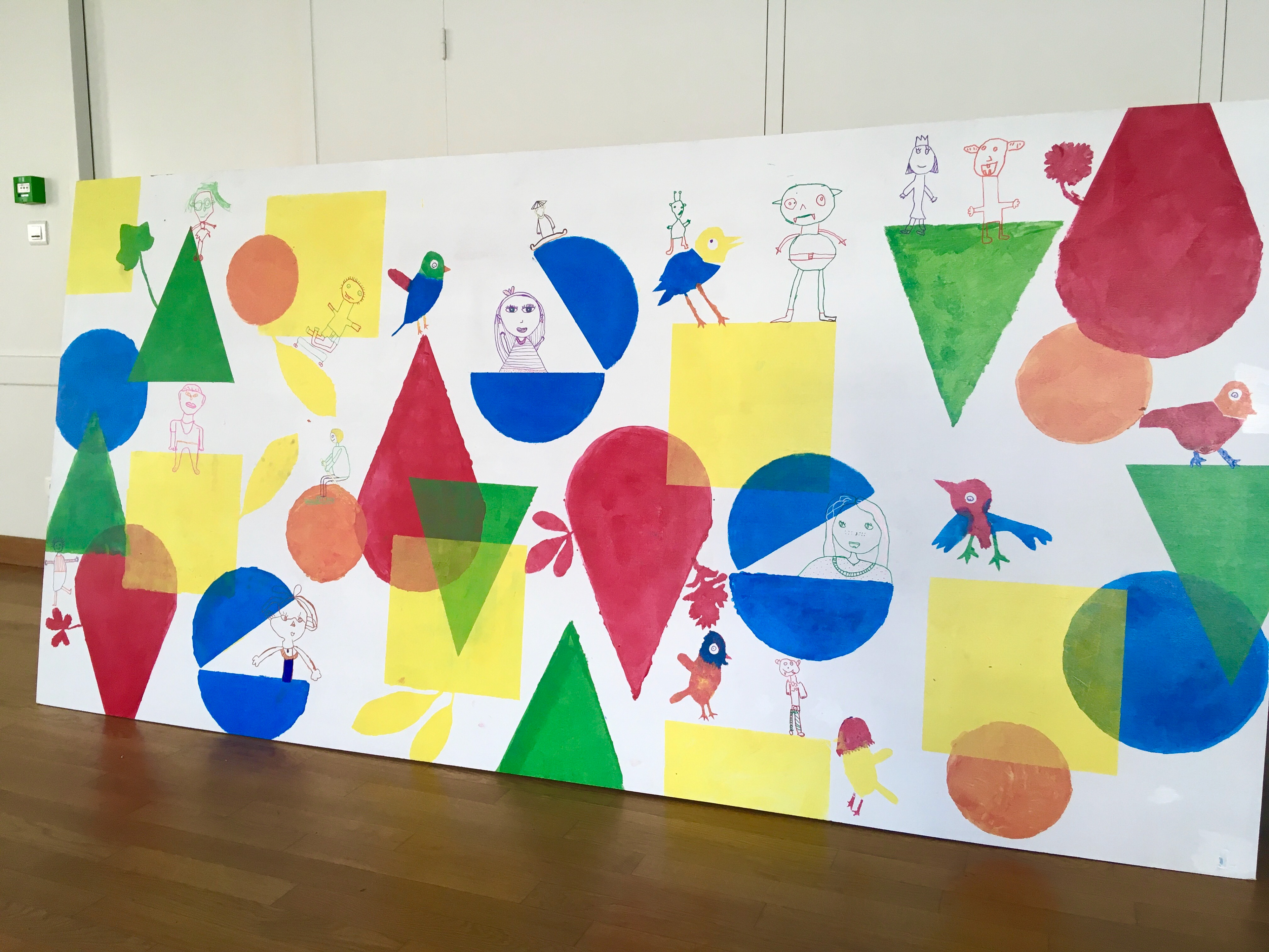 Emmanuelle Houssais illustratrice illustration graphiste graphisme album jeunesse exposition biodiversité atelier worshop pochoir