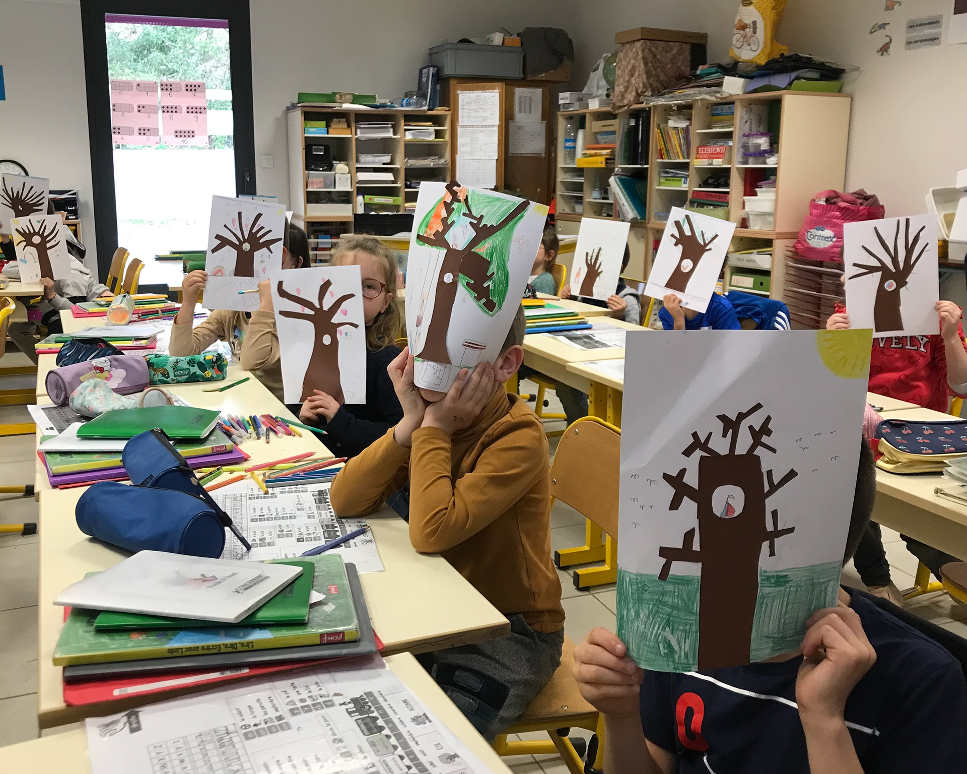 Emmanuelle Houssais, illustratrice, autrice jeunesse, graphiste illustration, graphisme, livre pour enfant, album jeunesse, bookforchildren, childrenillustration,  atelier d'illustration