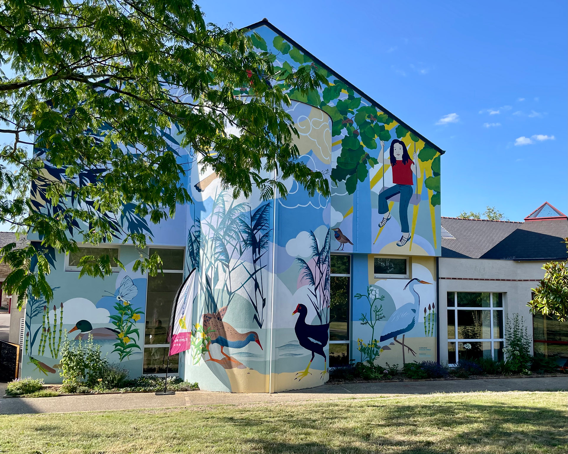 Emmanuelle Houssais illustratrice illustration graphiste graphisme album jeunesse exposition biodiversité fresque murale