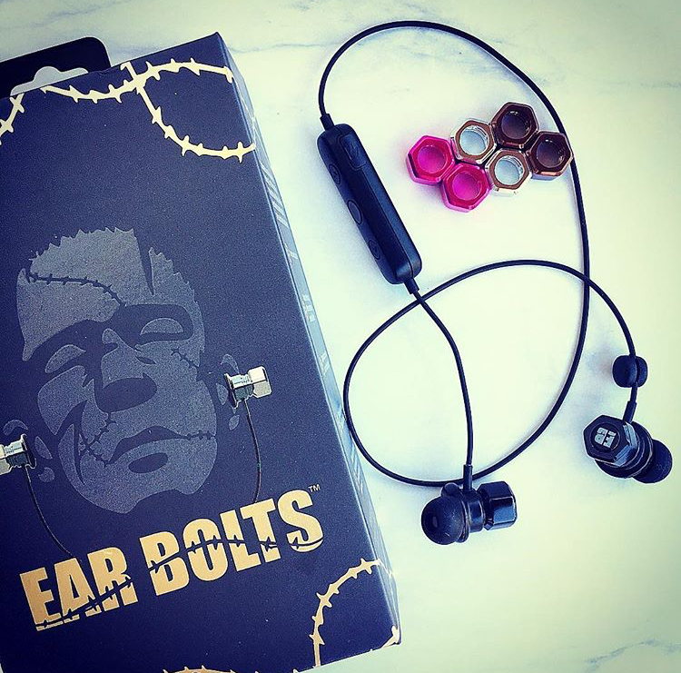 Earbolt featuring a photo of the packaging