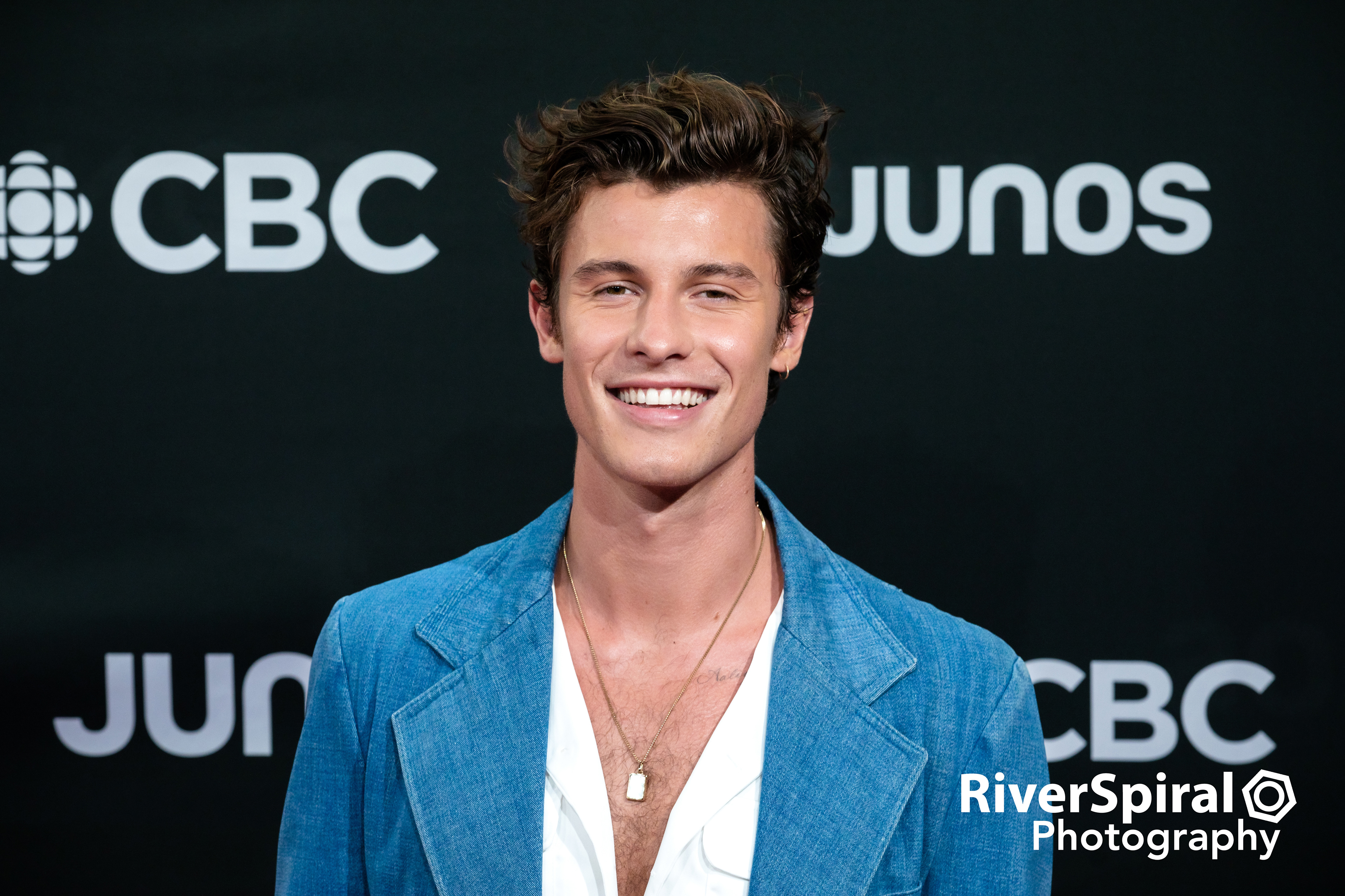Shawn Mendes at the 2022 JUNOS.