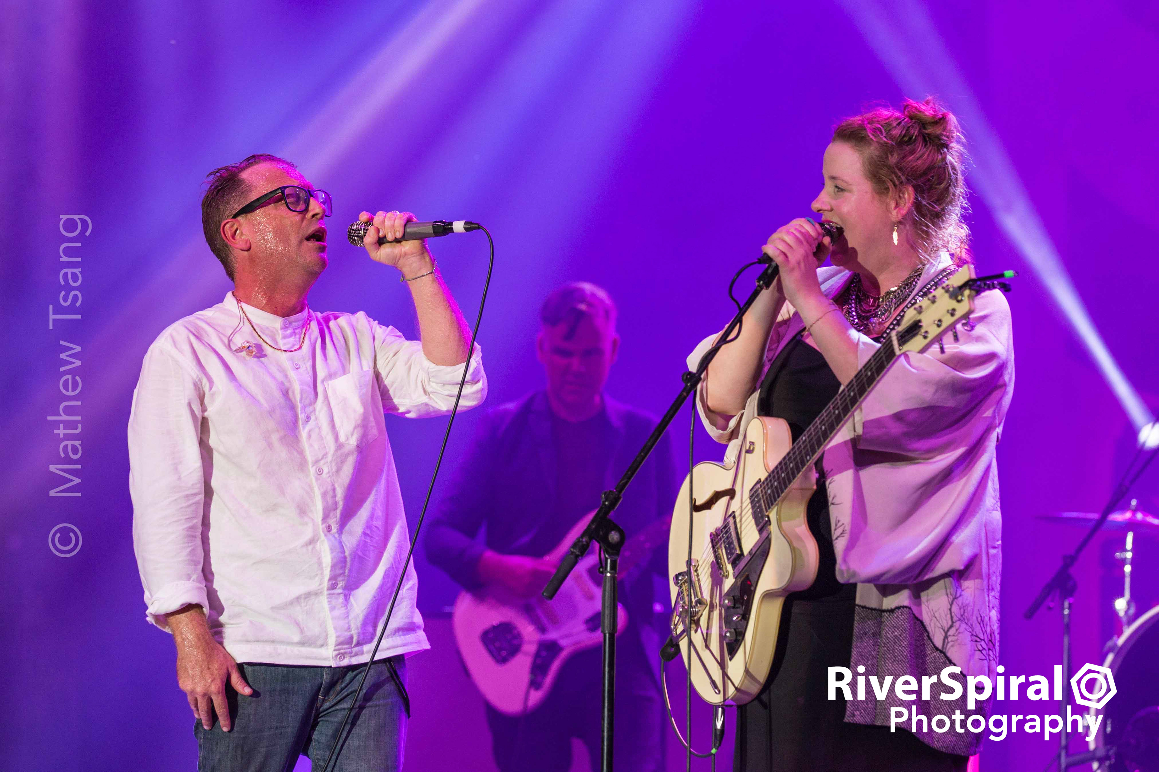 Torquil Campbell and Amy Millan of Stars.