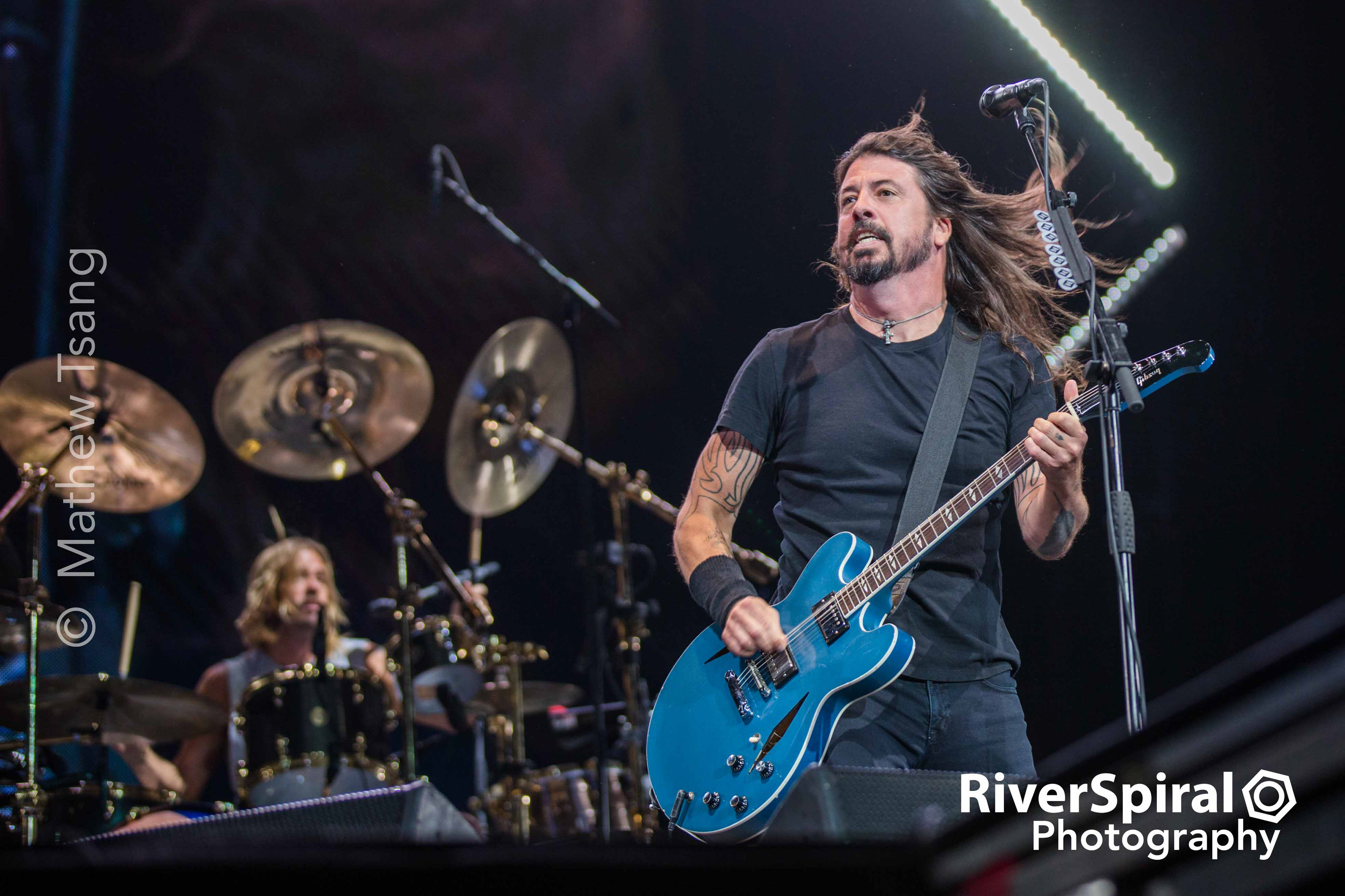 Dave Ghrol and Taylor Hawkins.