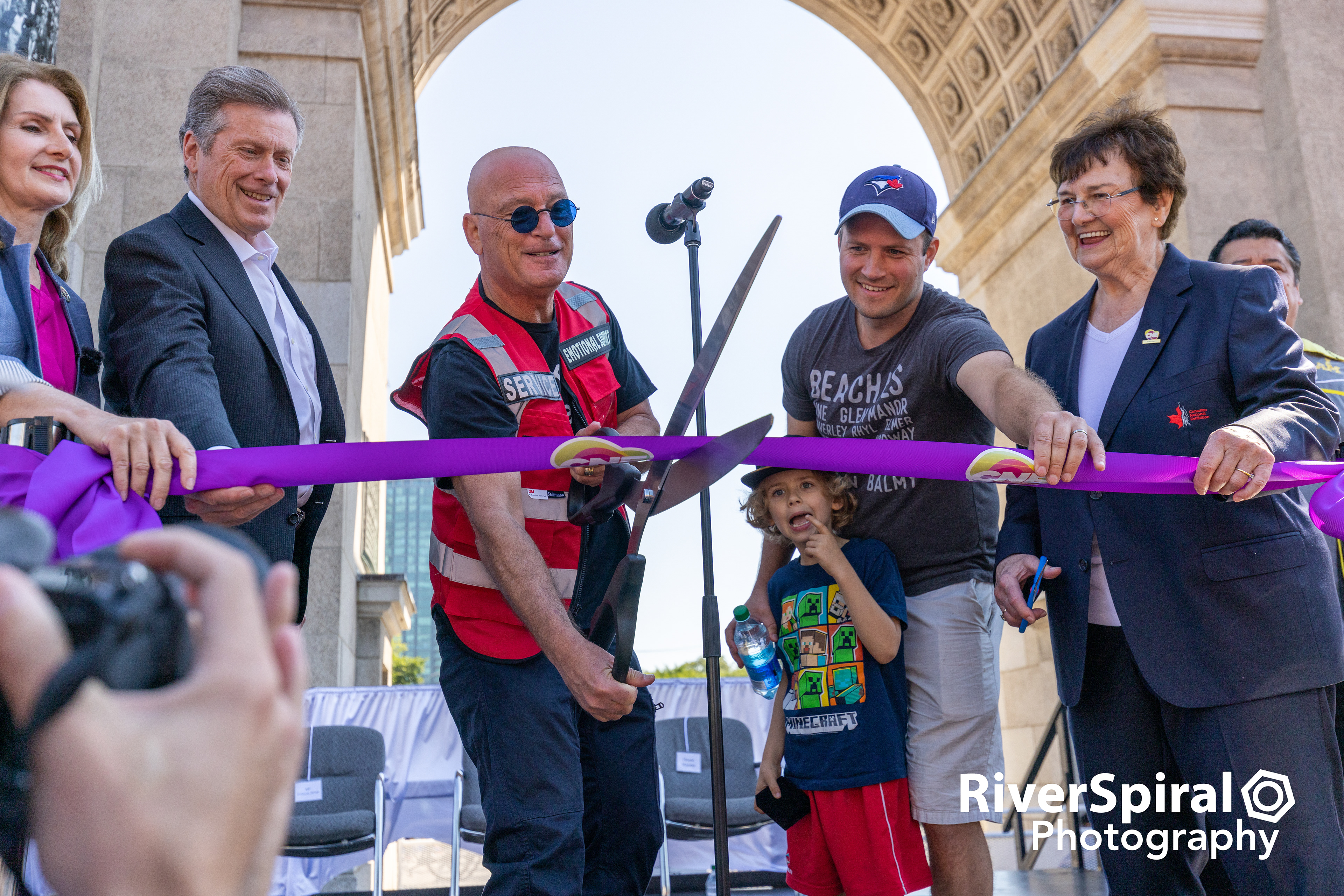 Howie Mandel at the Opening Ceremony of the 2022 Canadian National Exhibition (CNE).