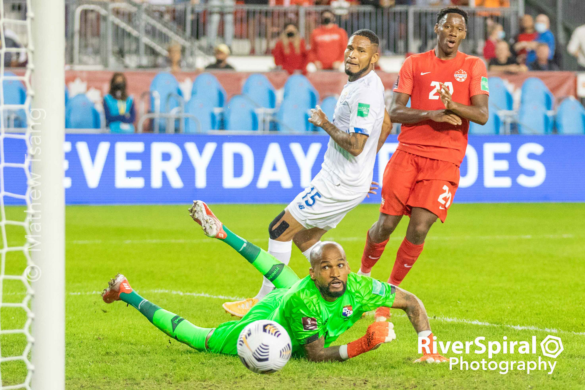 Team Canada Forward Jonathan David (20) scores a goal in the 78th minute during the Final Round of FIFA World Cup 2022 Qualifiers on Wednesday, Oct 13, 2021