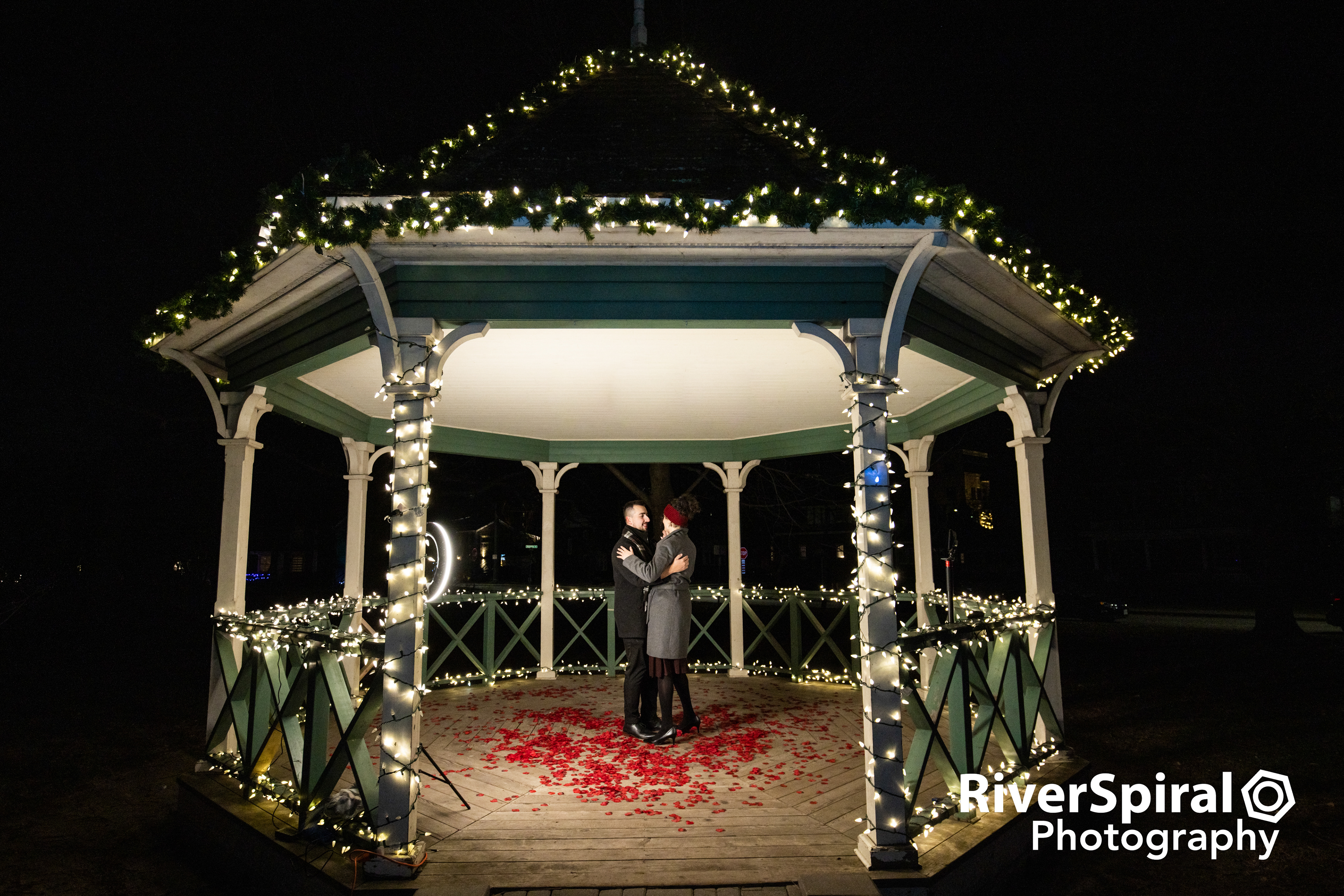 Photo by Mathew Tsang.