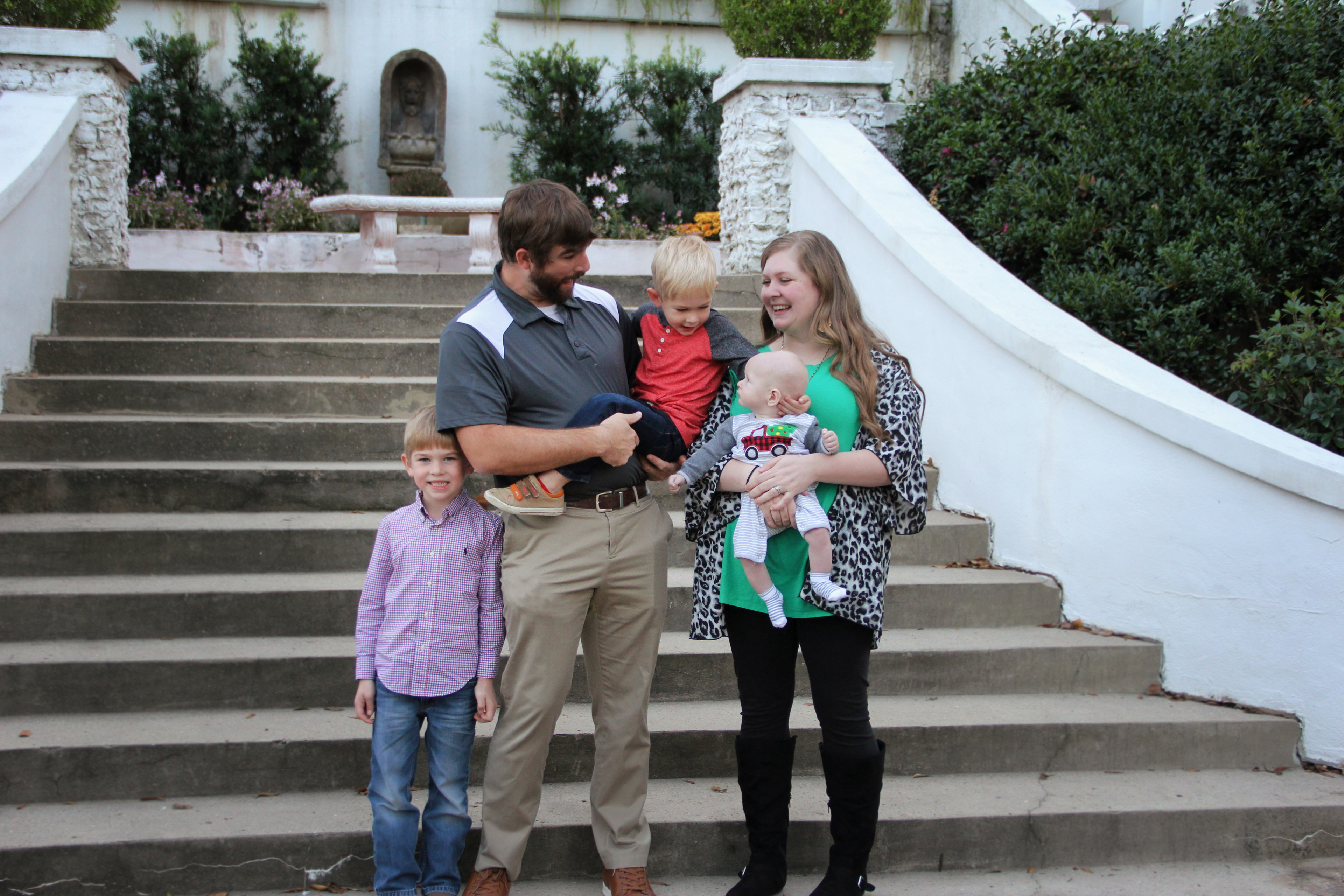Vines Family portrait at Crawford House, Downtown Hattiesburg