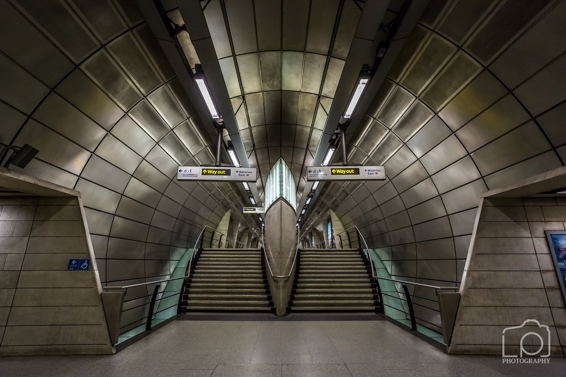 Southwark Tube Station - 0933