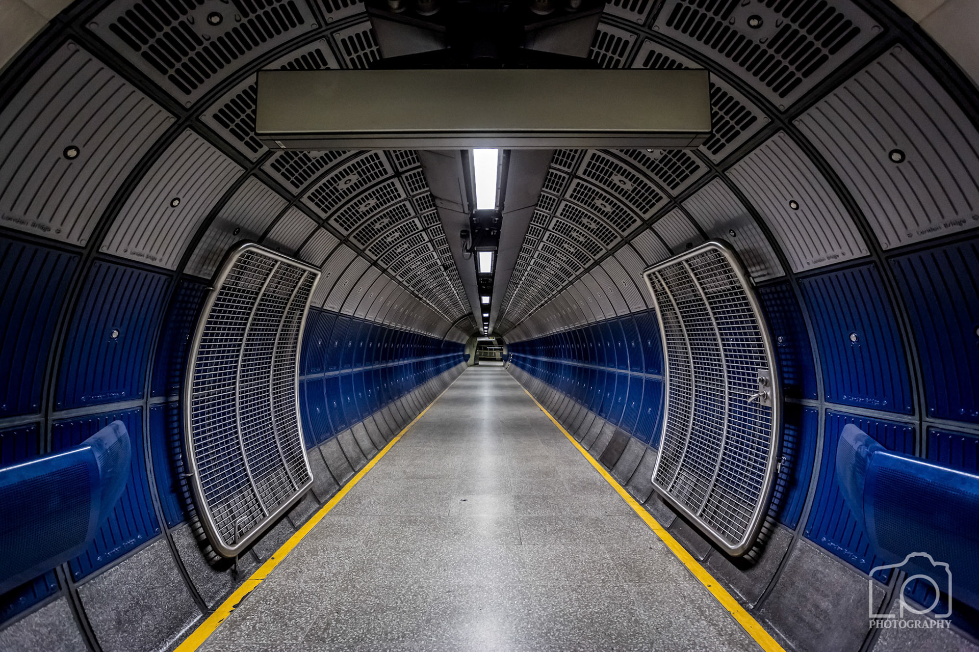 London Bridge Tube Station - 0929