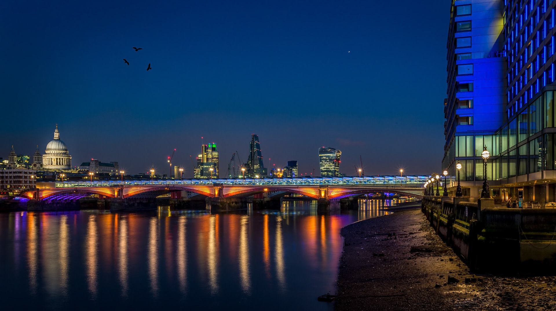 London Southbank Seating