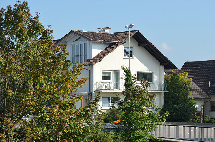 das Haus mit der Ferienwohnungim ausgebauten Dachgeschoss