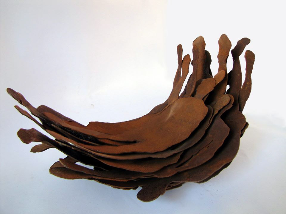 "Traversée" 2017. metal. 50 x 50 x 20 cm.