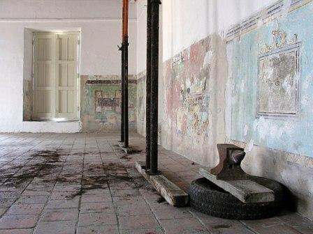 "Pequeña historia de mi vida" 2002. installation. variable dimensions.