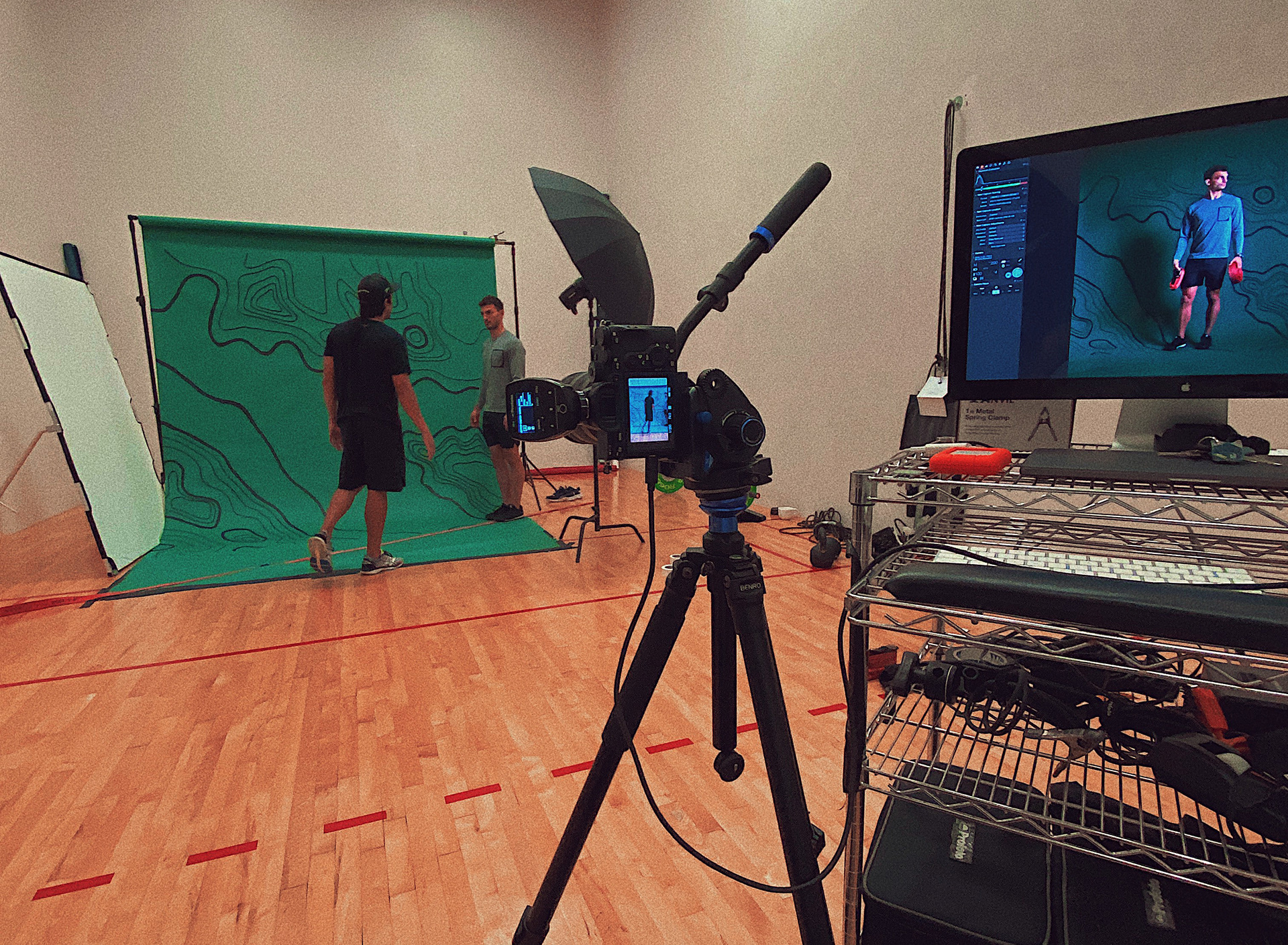 DIRECTING SHOOT. PHOTOGRAPHY: DAVID GRANADO