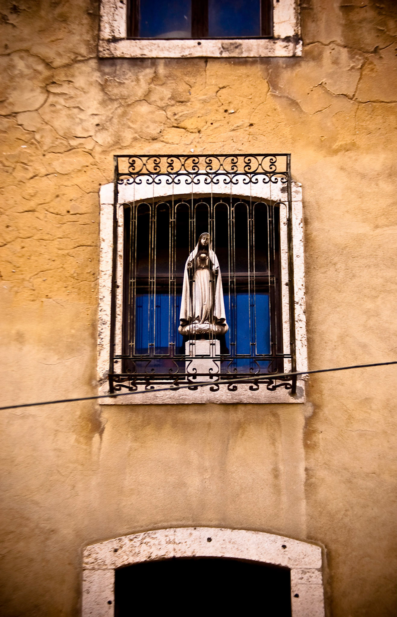 Virgen en Lisboa