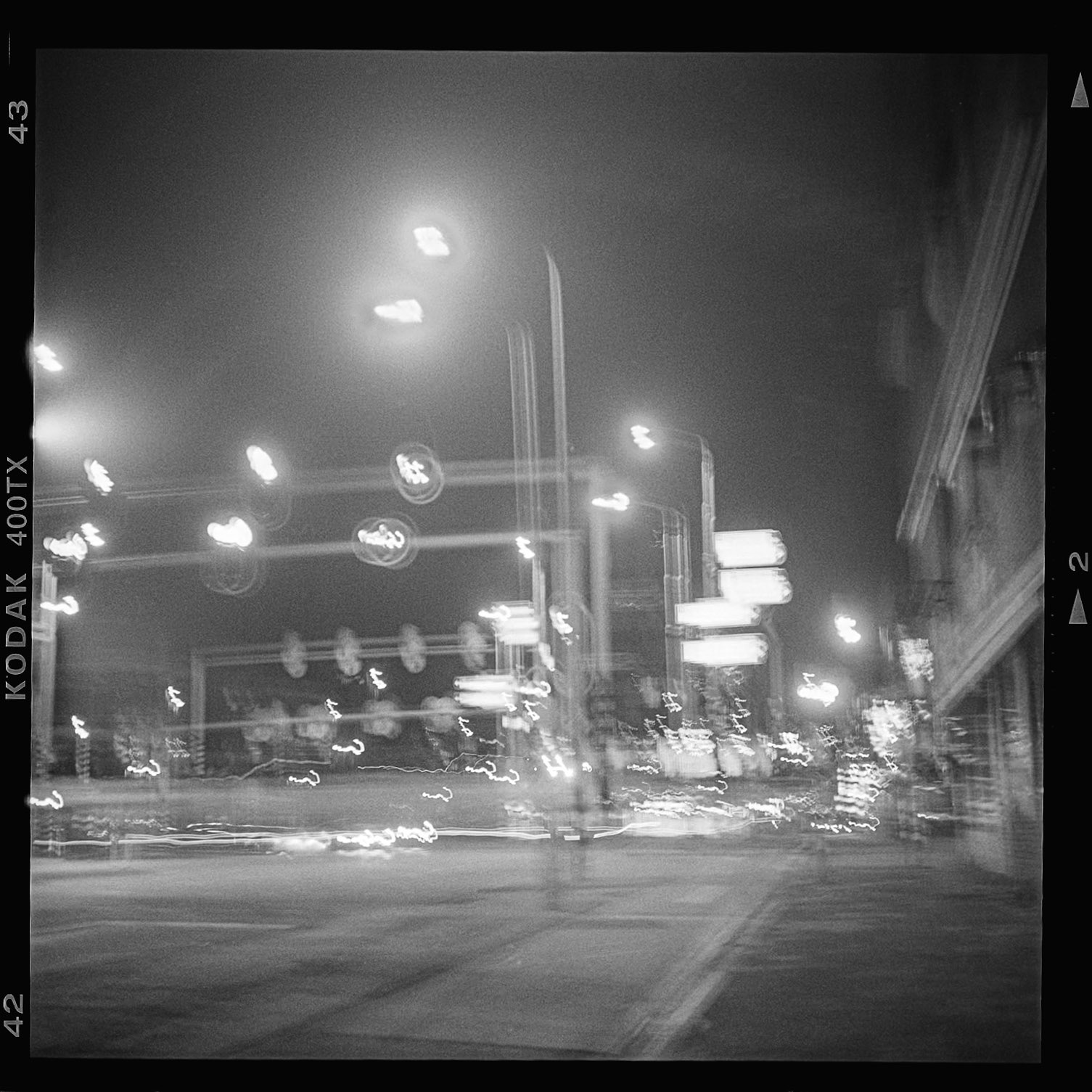 80 jaar vrijheid - Avondklok