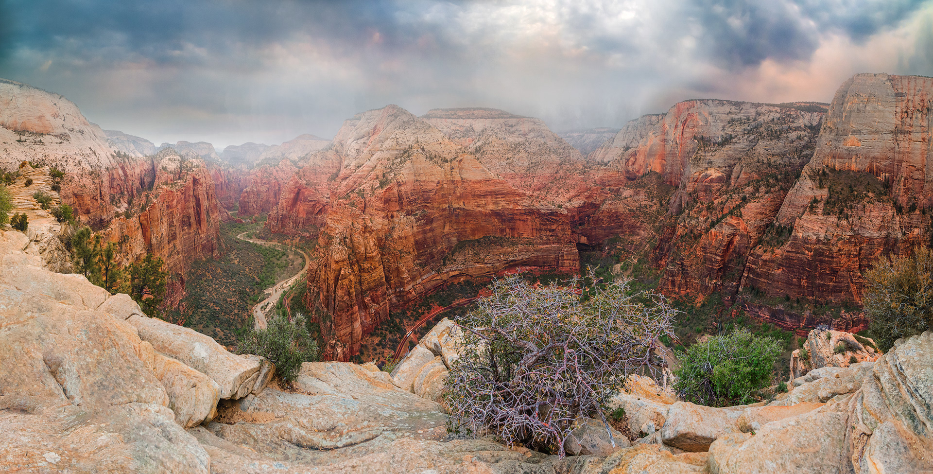 Angel's Landing Panorama