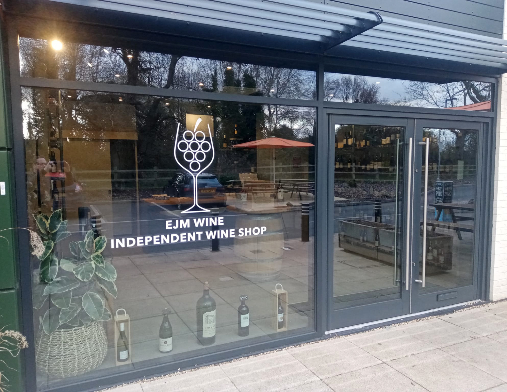 Logo on glass front to shop