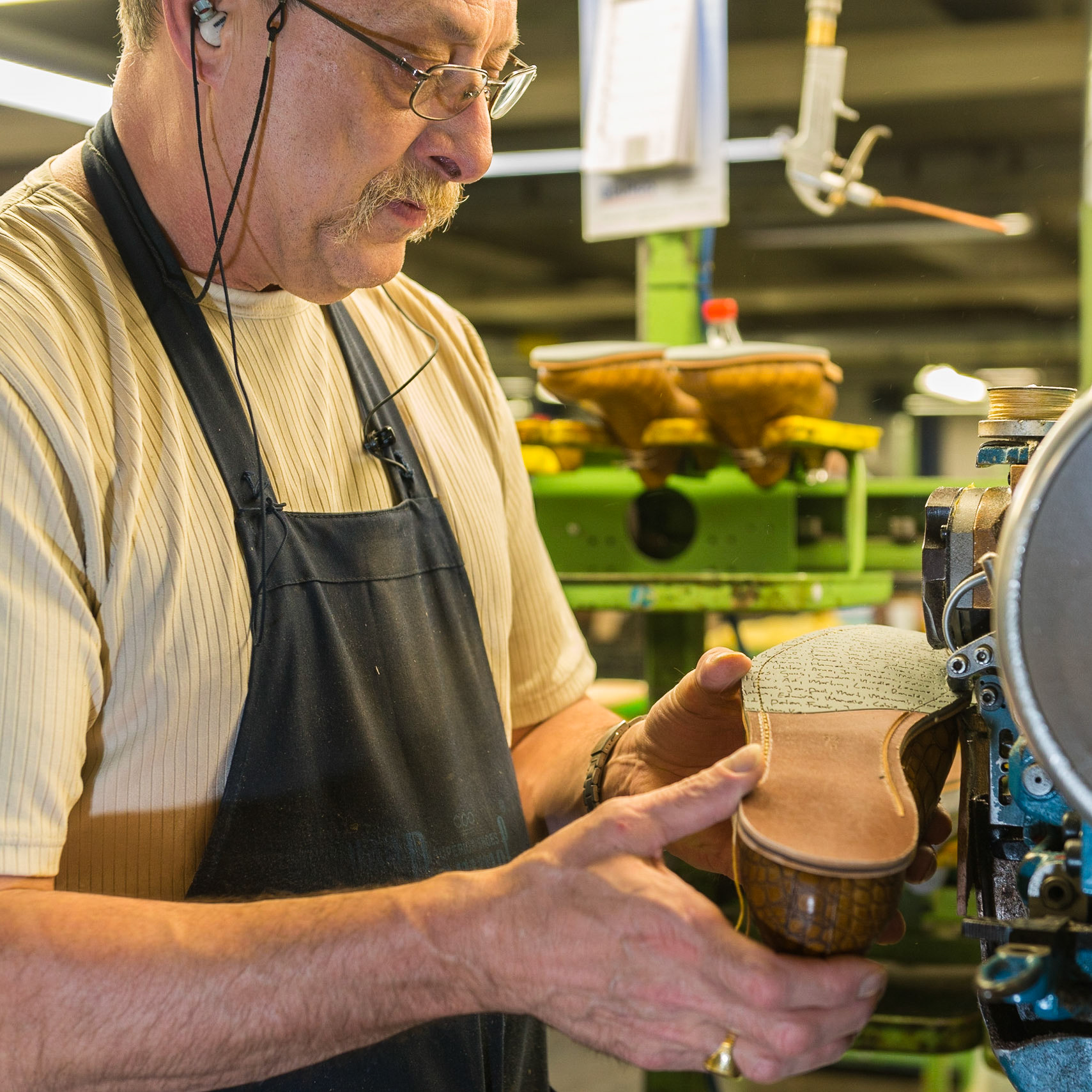Stikken van schoenzool.