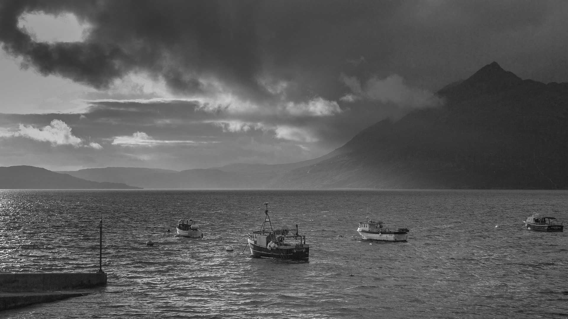 Loch Scavaig, Skye