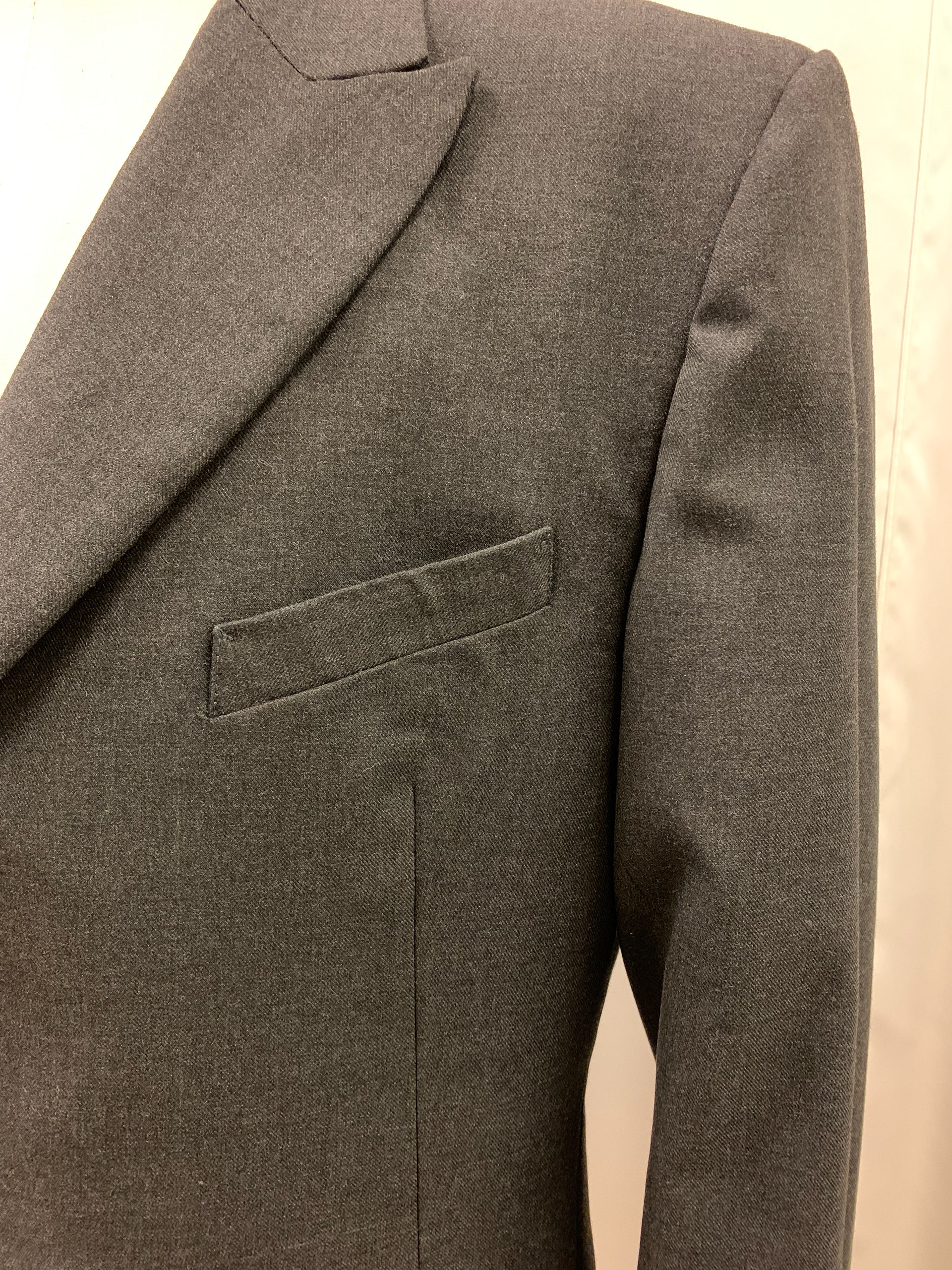 Lapel and Pocket Close Up